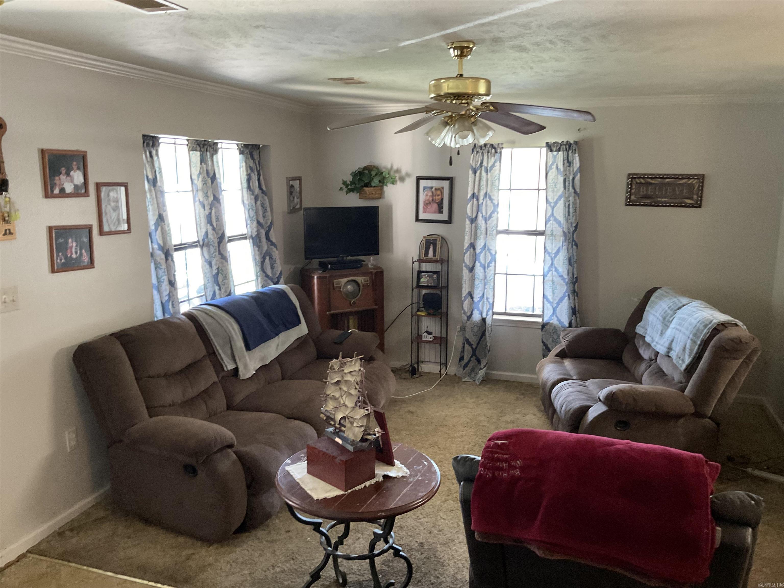 390  Patton  Clinton, AR