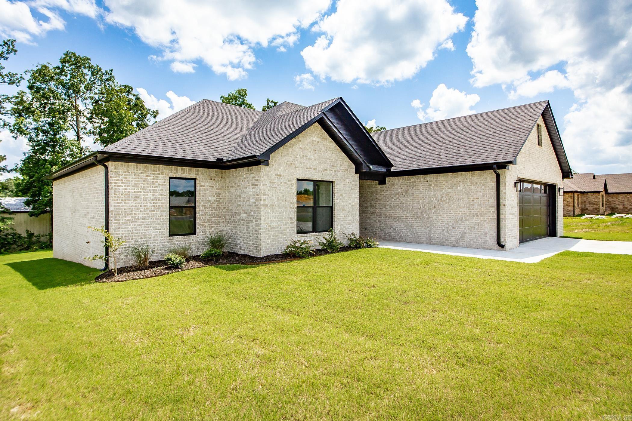 224 Michelle  Beebe, AR