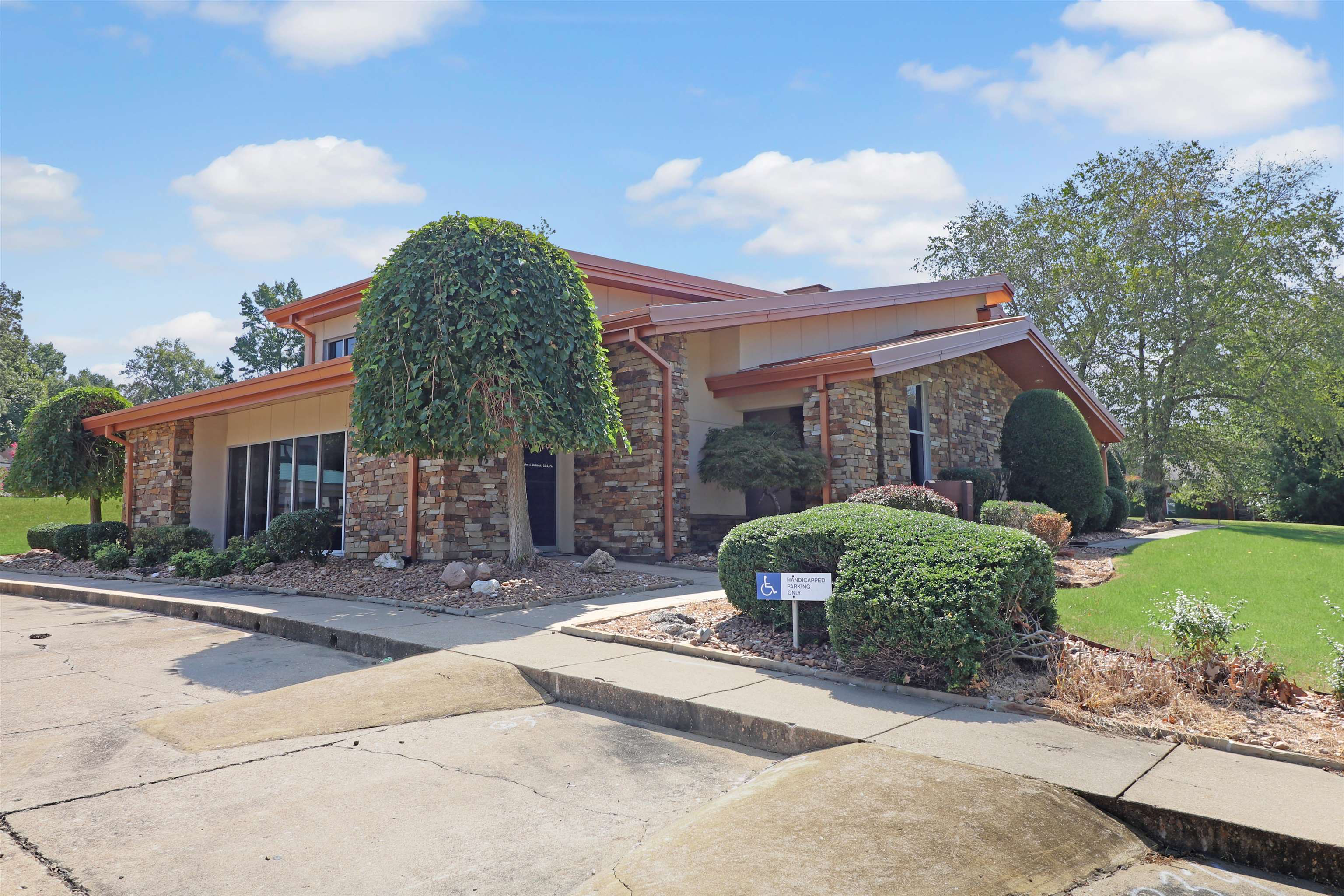 906  Osler Drive  Jonesboro, AR