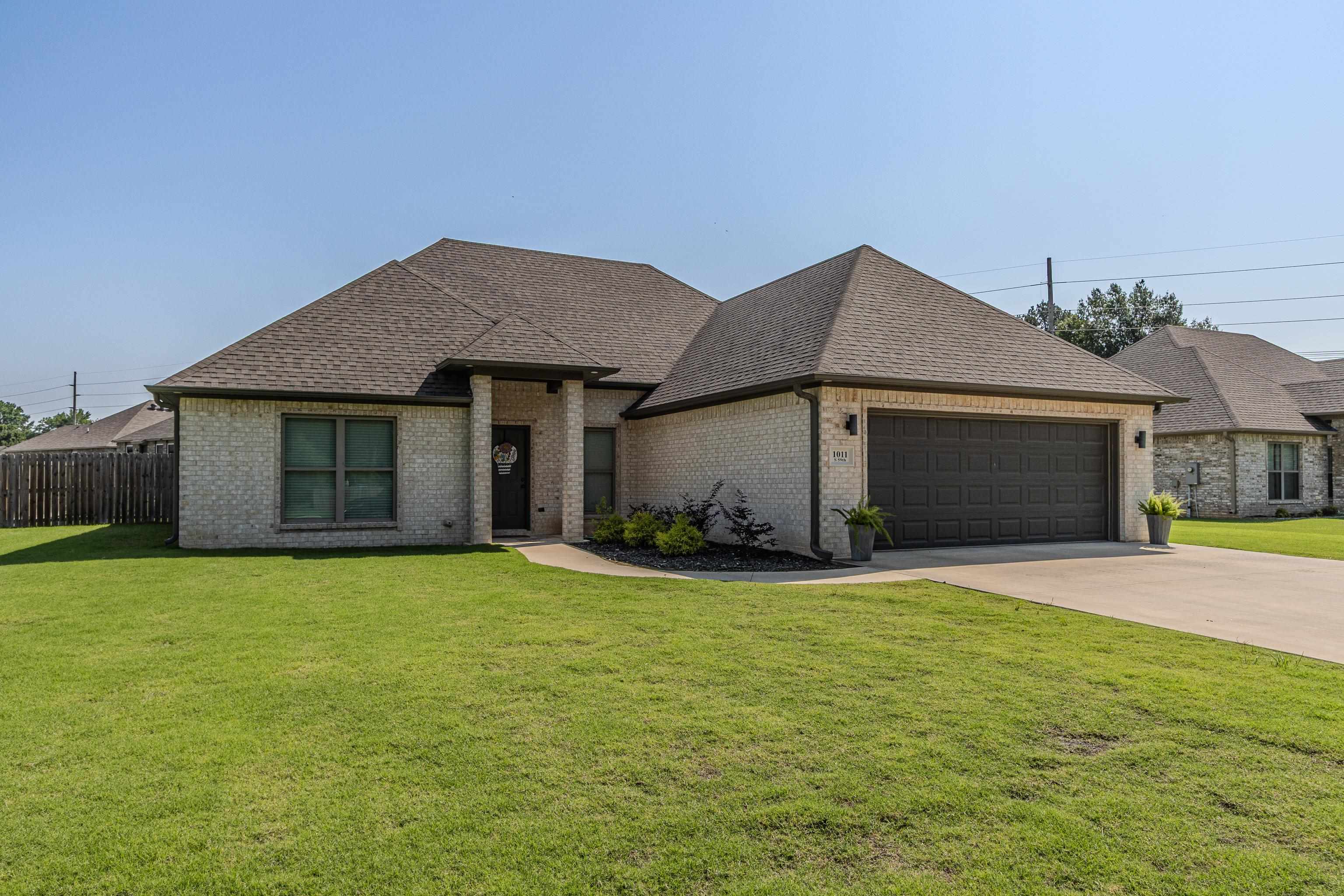 1011 S 59th  Paragould, AR