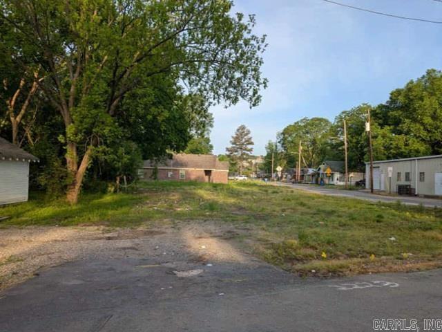 2223  Railroad Ave  North Little Rock, AR