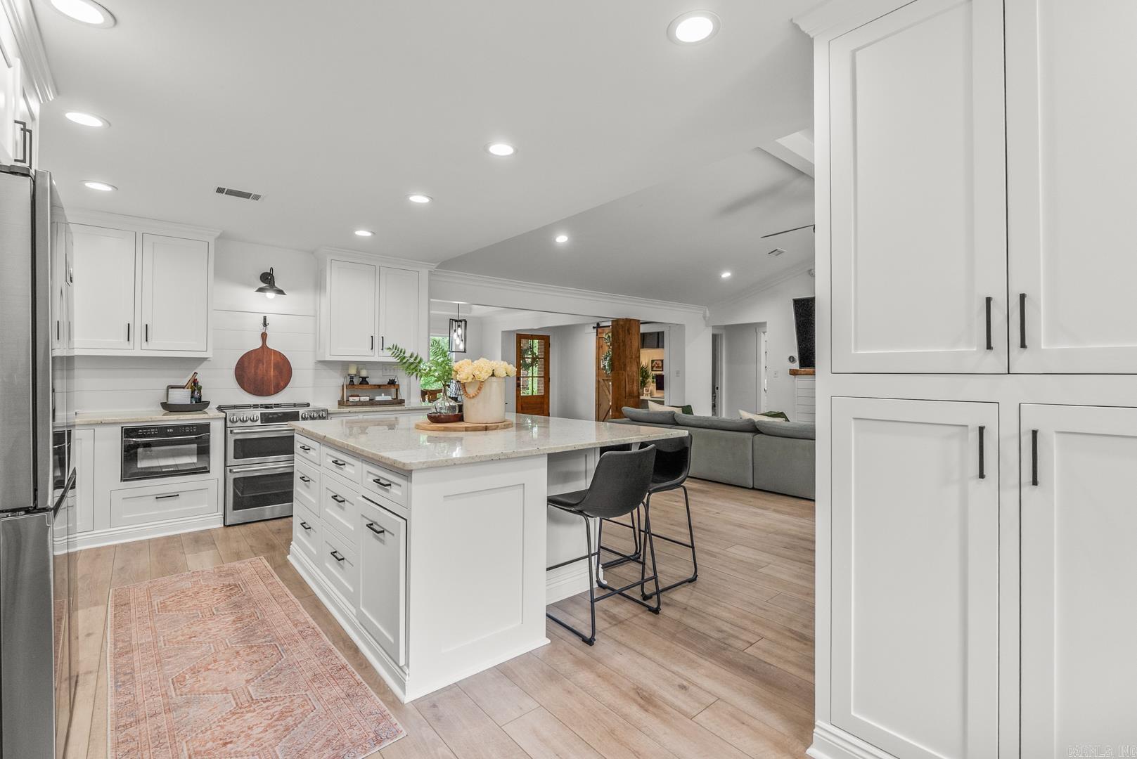 14320  Bradley  Maumelle, AR