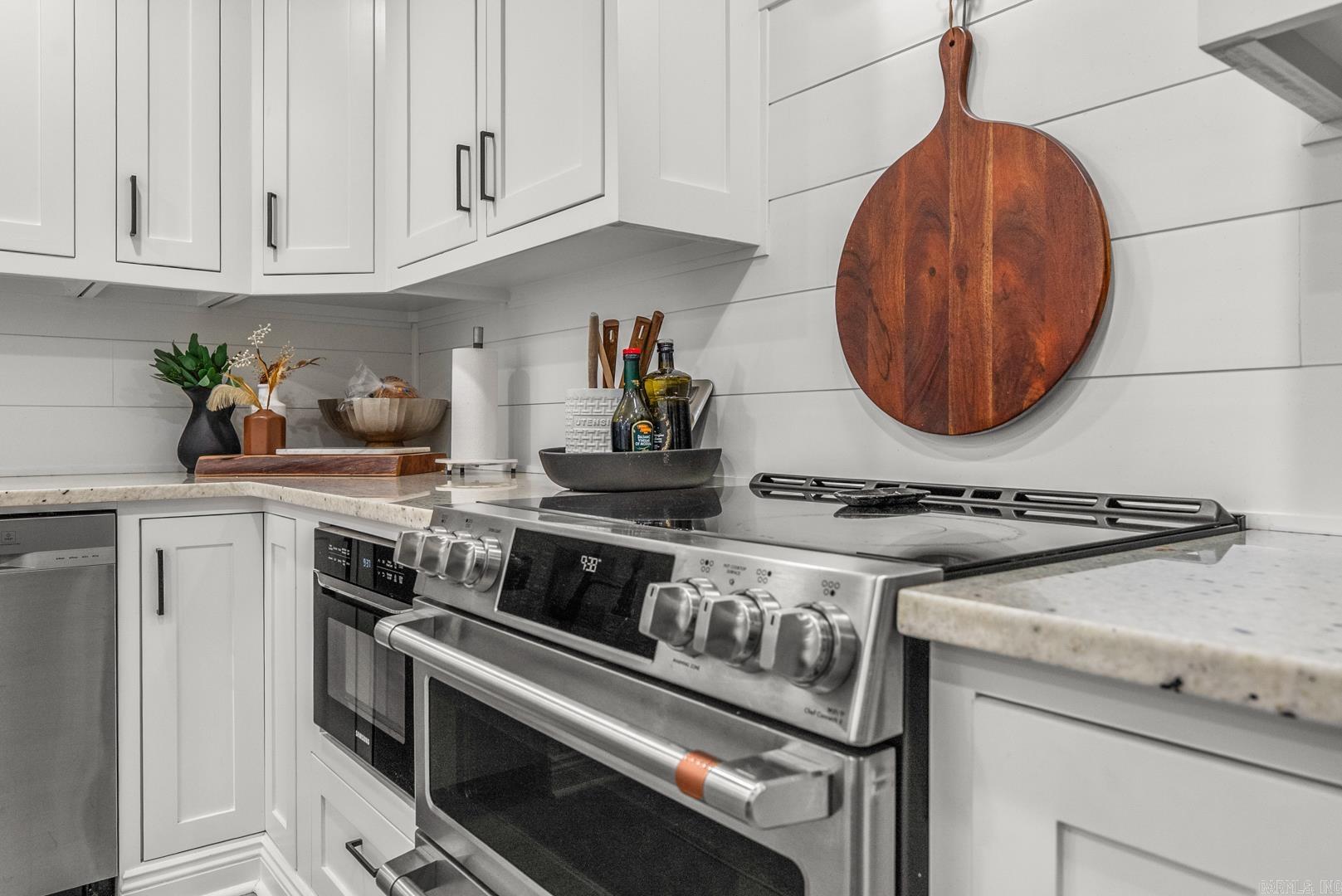 14320  Bradley  Maumelle, AR