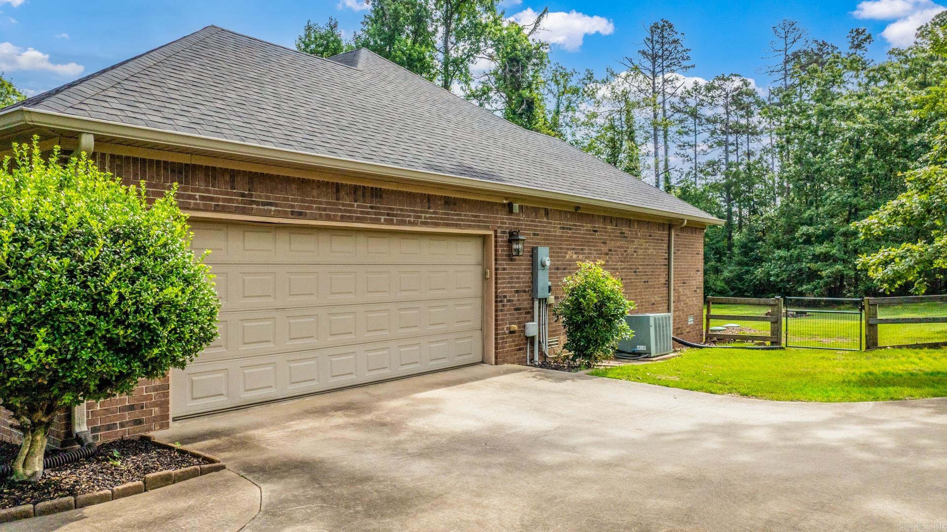14320  Bradley  Maumelle, AR