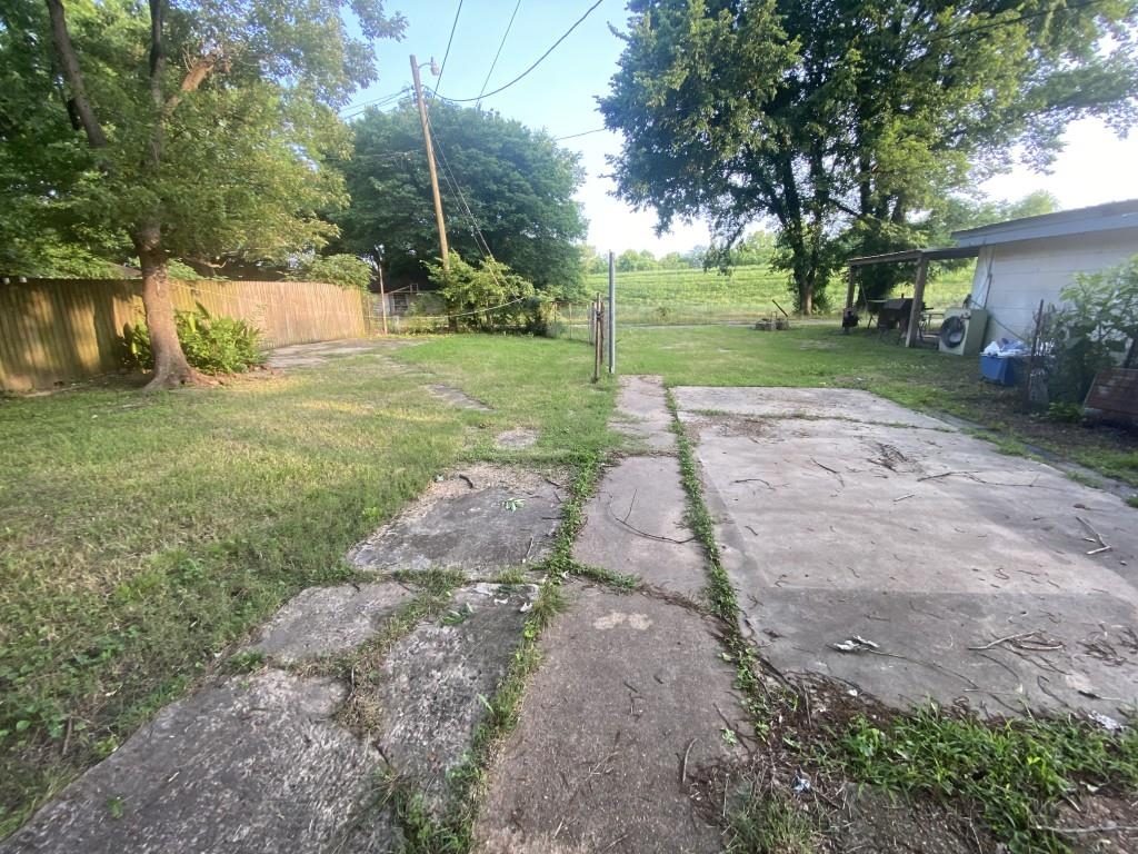 1614  Dewey  Newport, AR