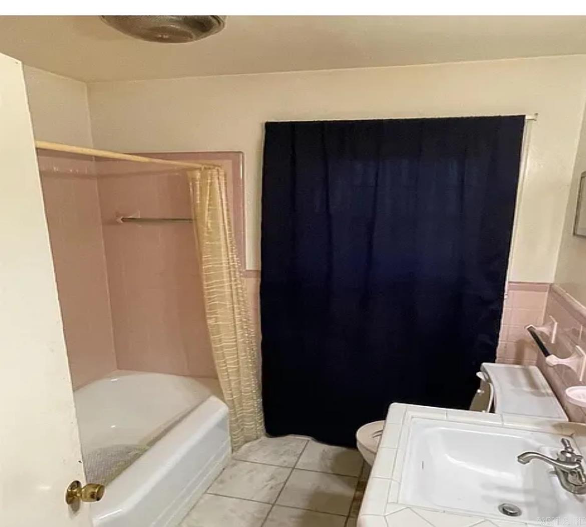 2208 W 39th  Pine Bluff, AR