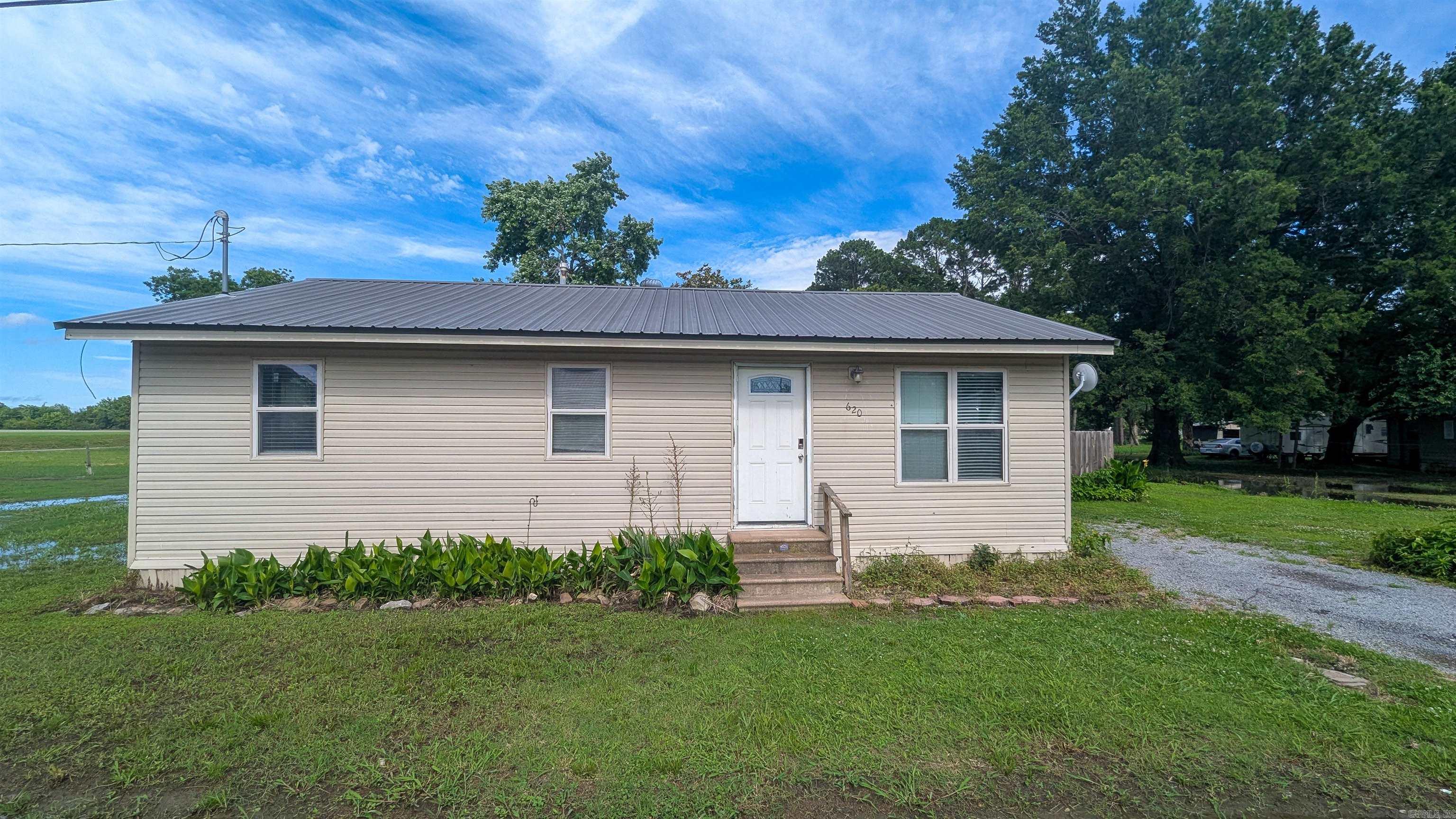 620 N Main  Grubbs, AR