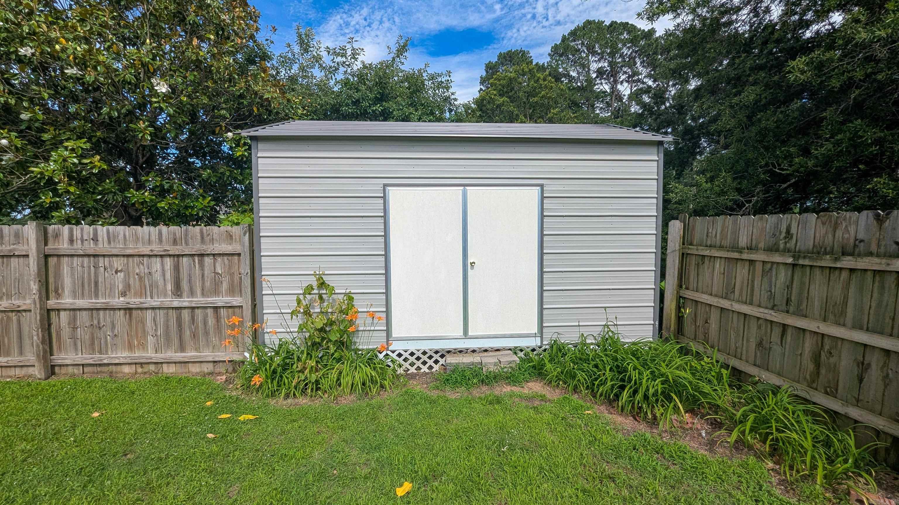 620 N Main  Grubbs, AR