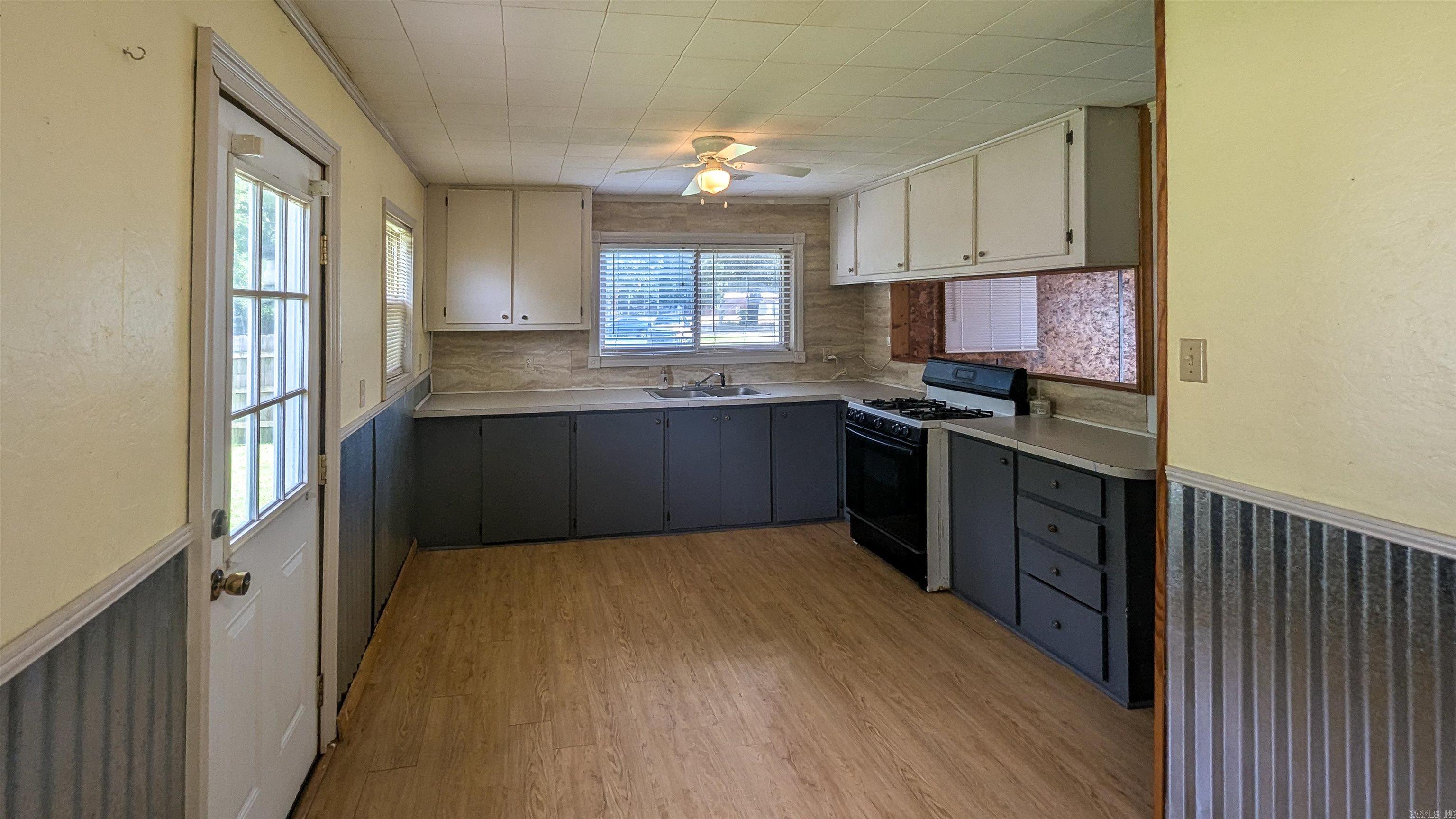 620 N Main  Grubbs, AR