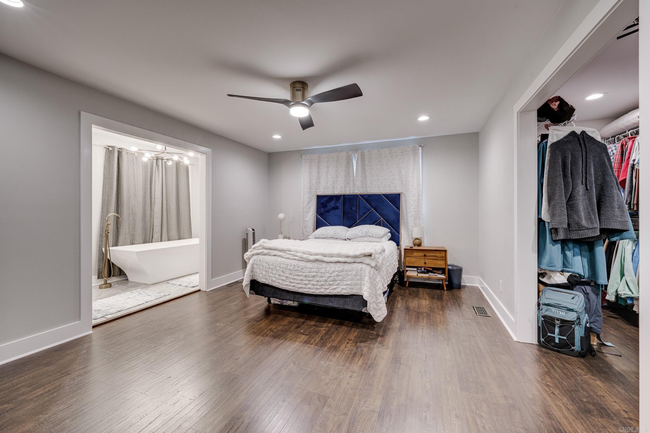 4100  Sam Peck  Little Rock, AR