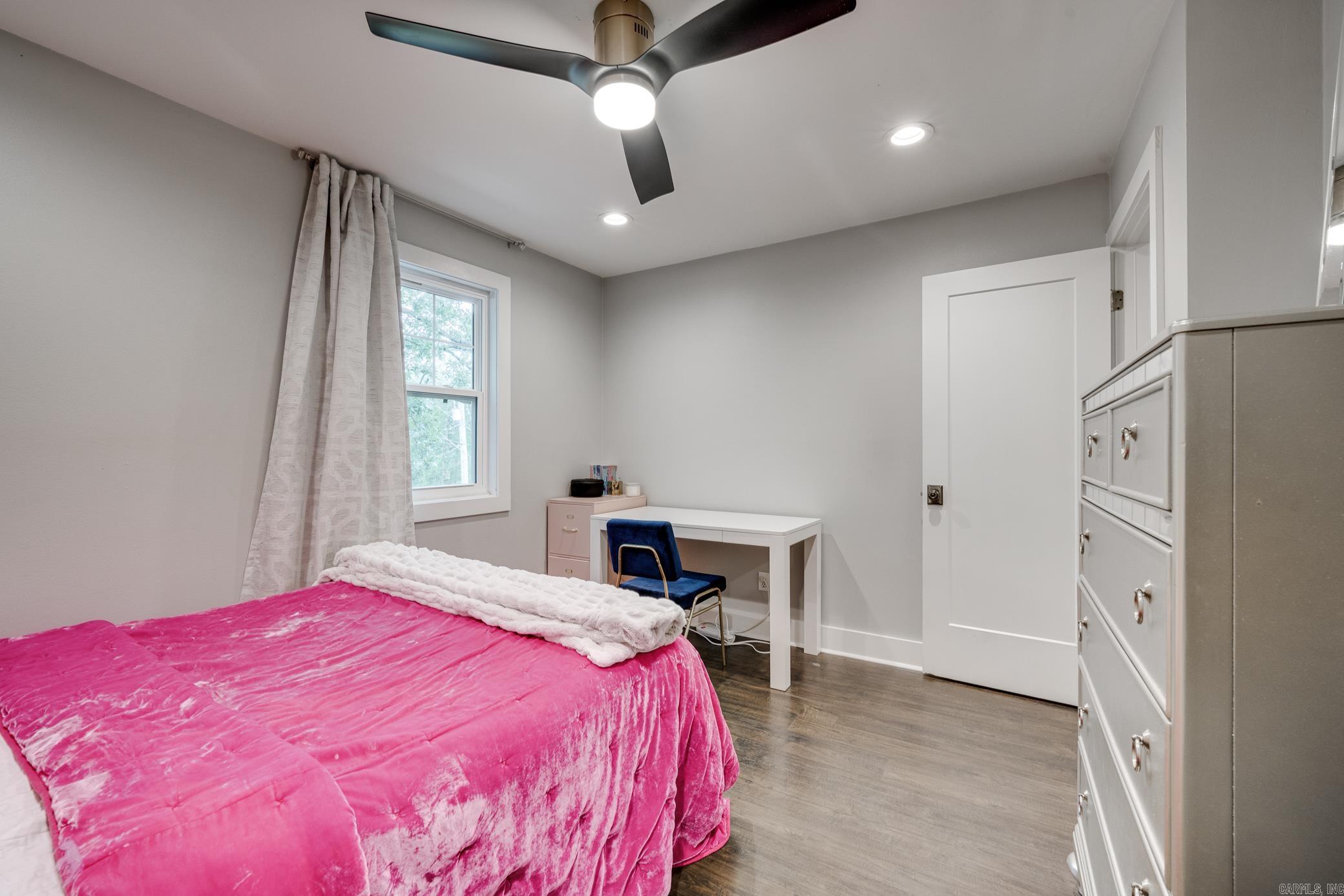 4100  Sam Peck  Little Rock, AR