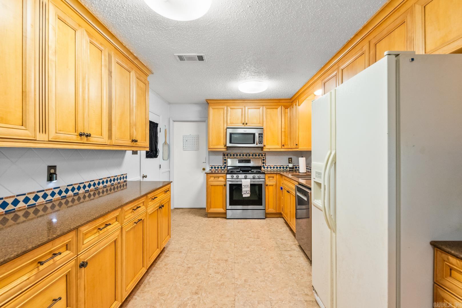31  meadowbrook  Little Rock, AR