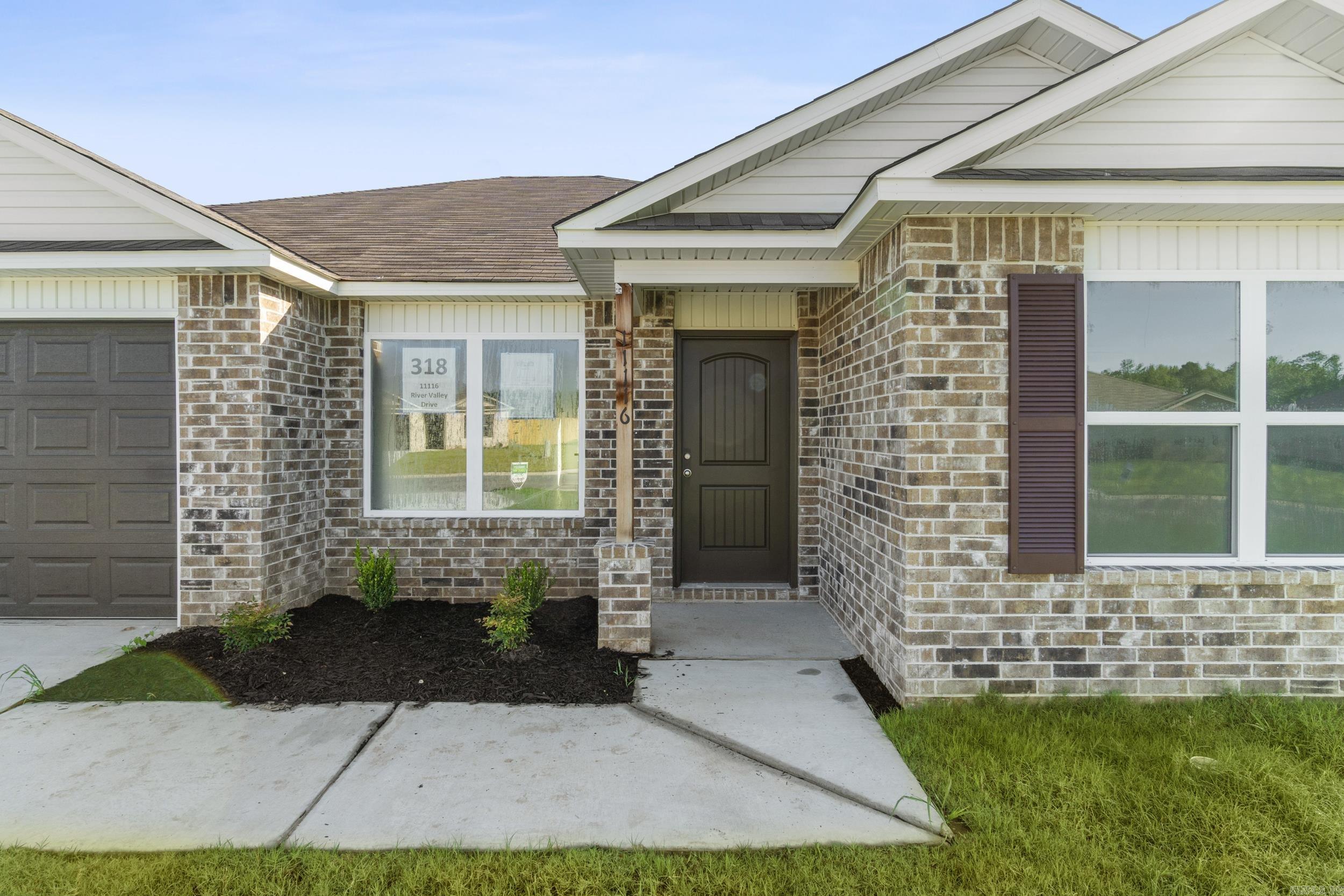 11116 River Valley Drive Hensley, AR 72065