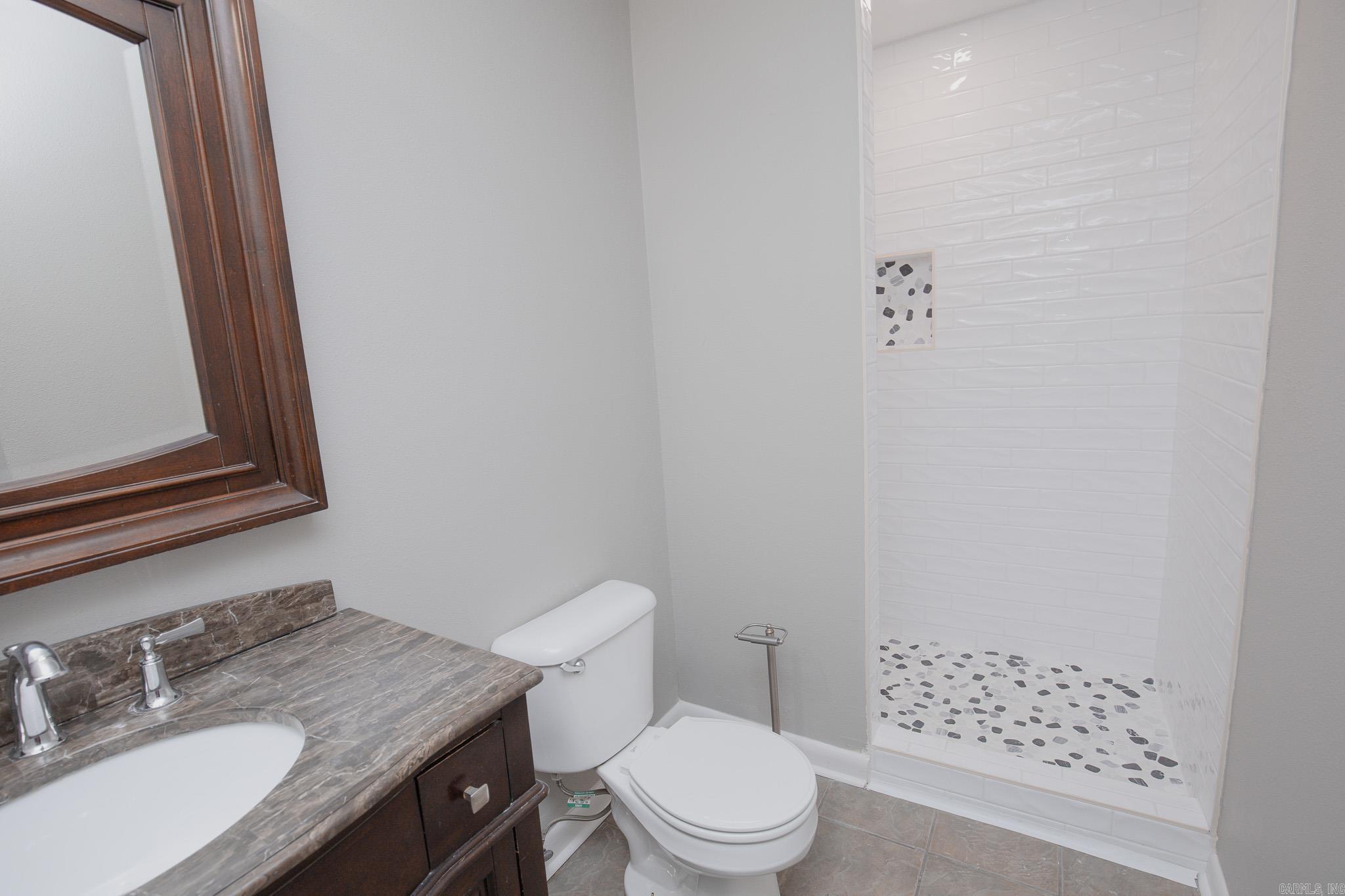 6905 White Oak  White Hall, AR