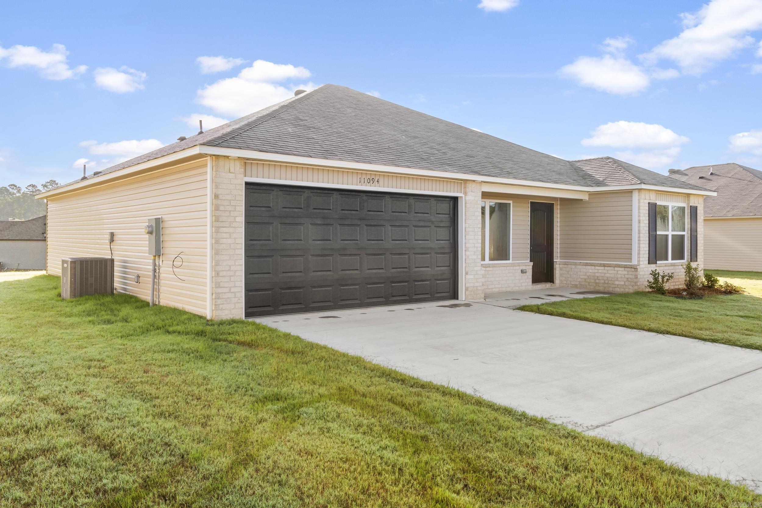 11094 River Valley Drive Hensley, AR 72065