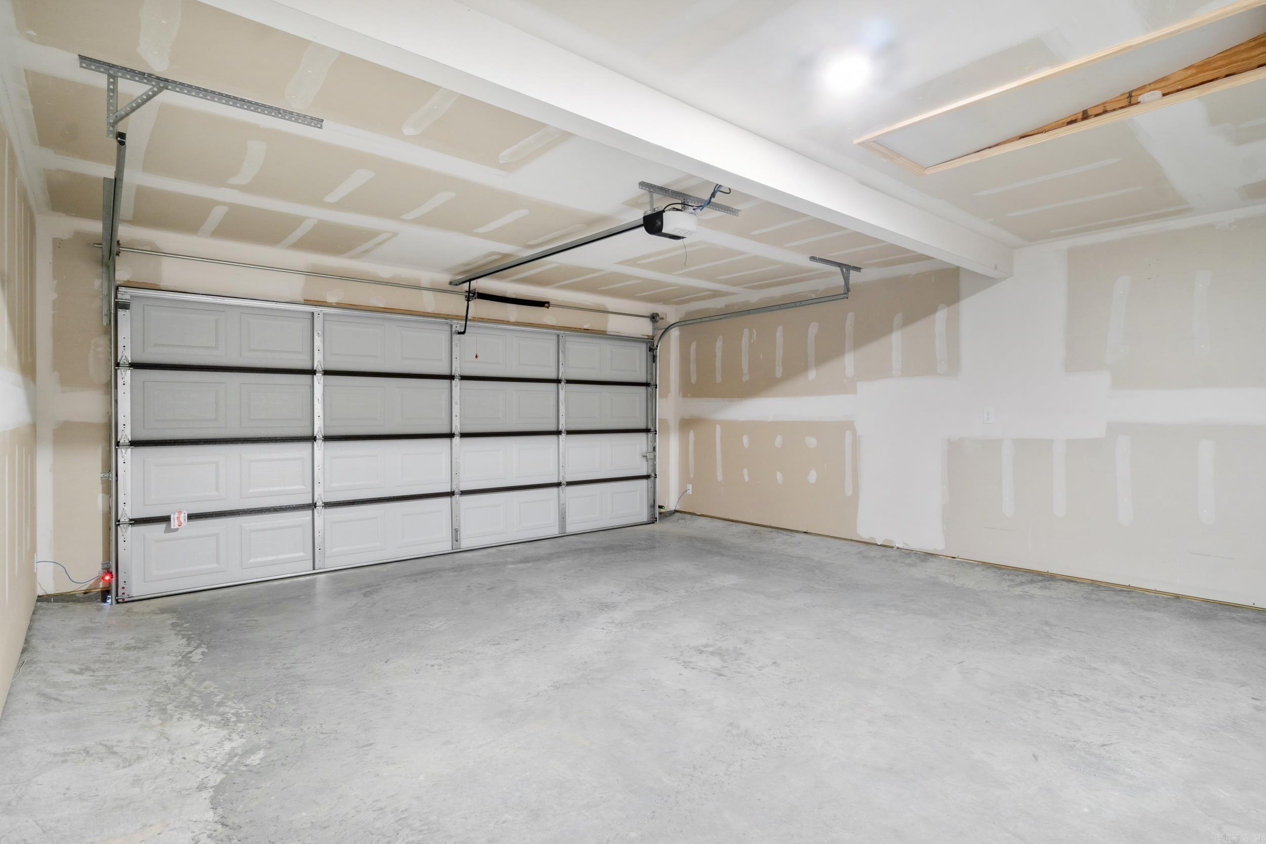 11102 River Valley Drive Hensley, AR 72065