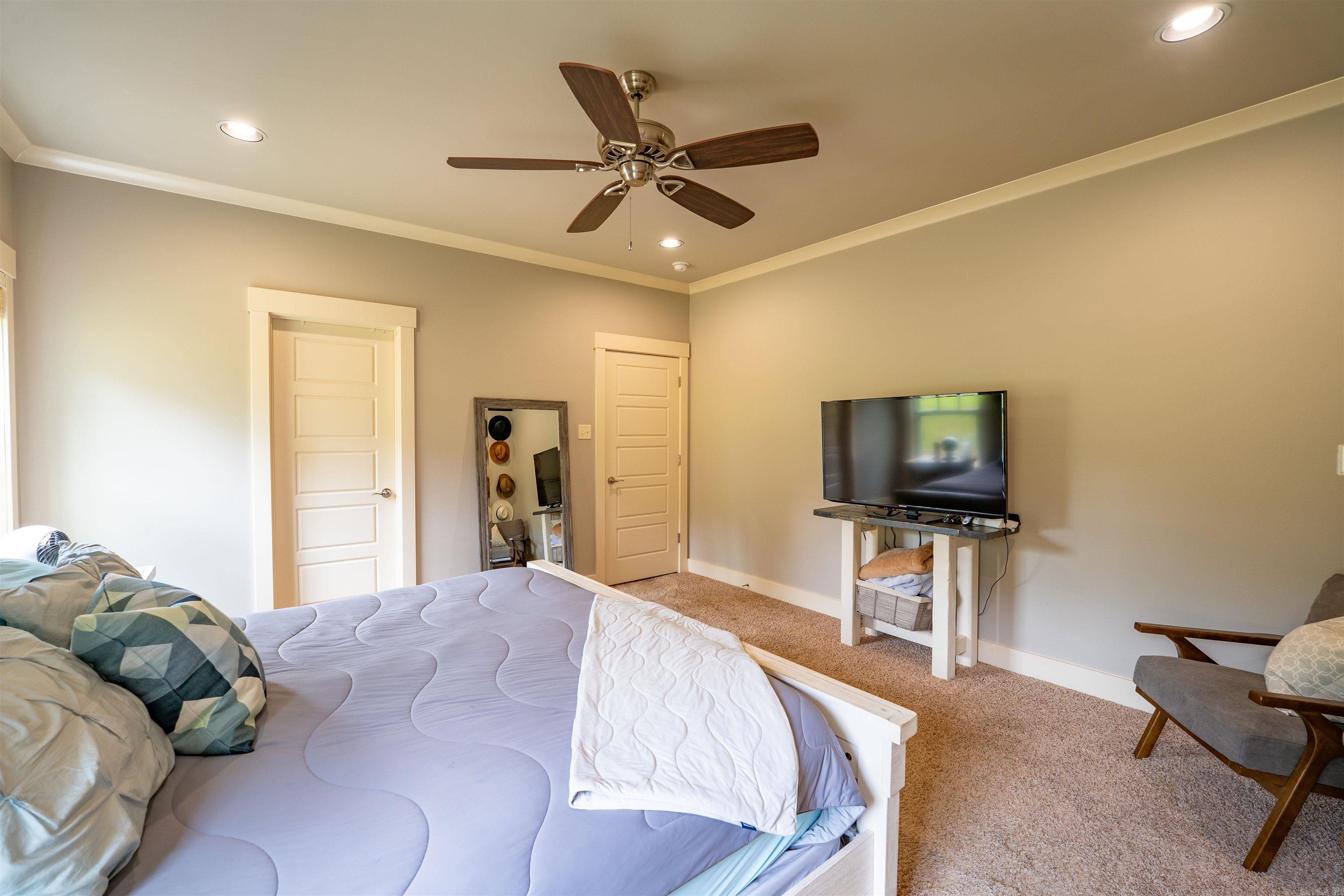 1011 MILLER Cove Benton, AR 72015