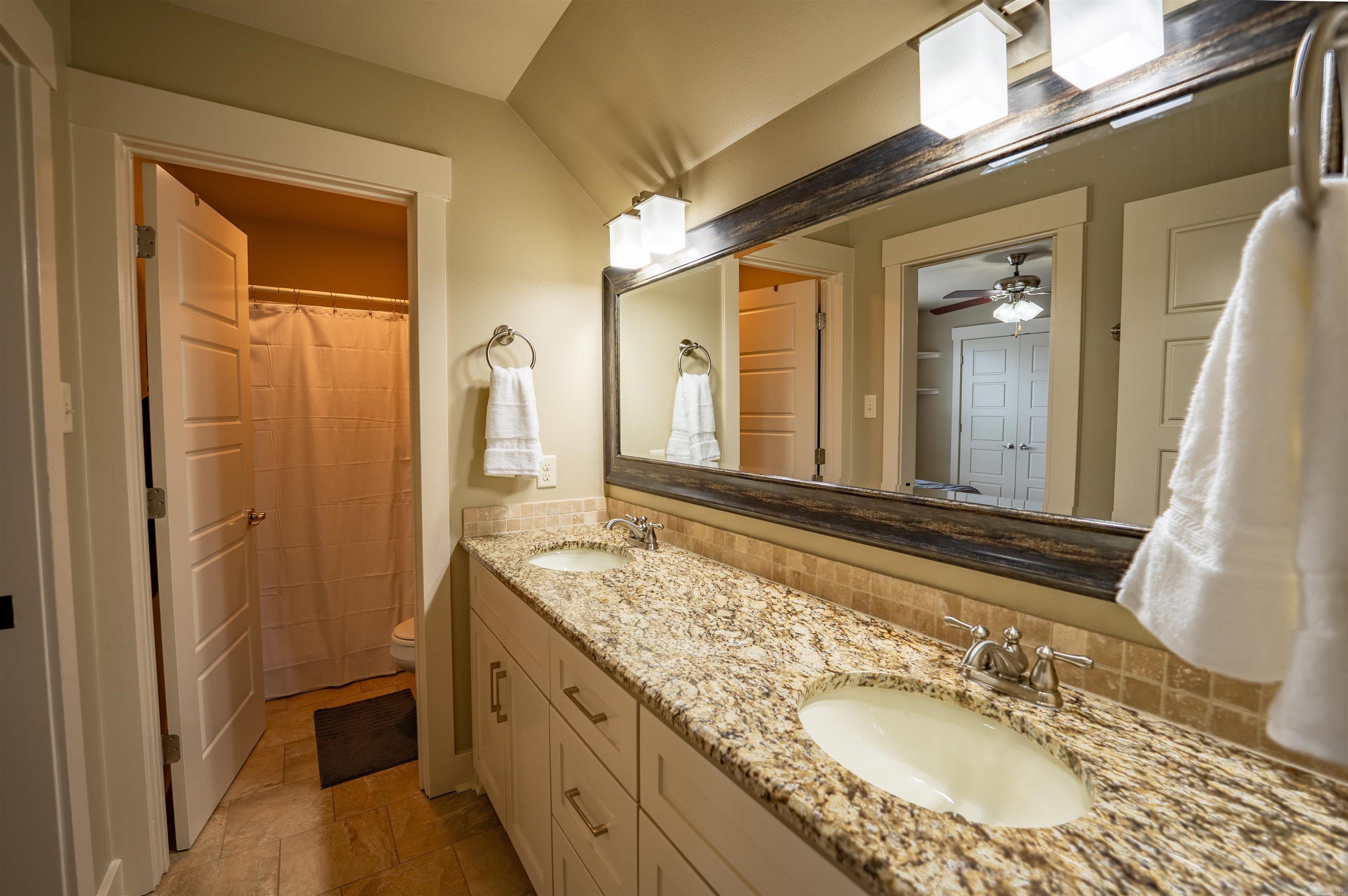 1011 MILLER Cove Benton, AR 72015
