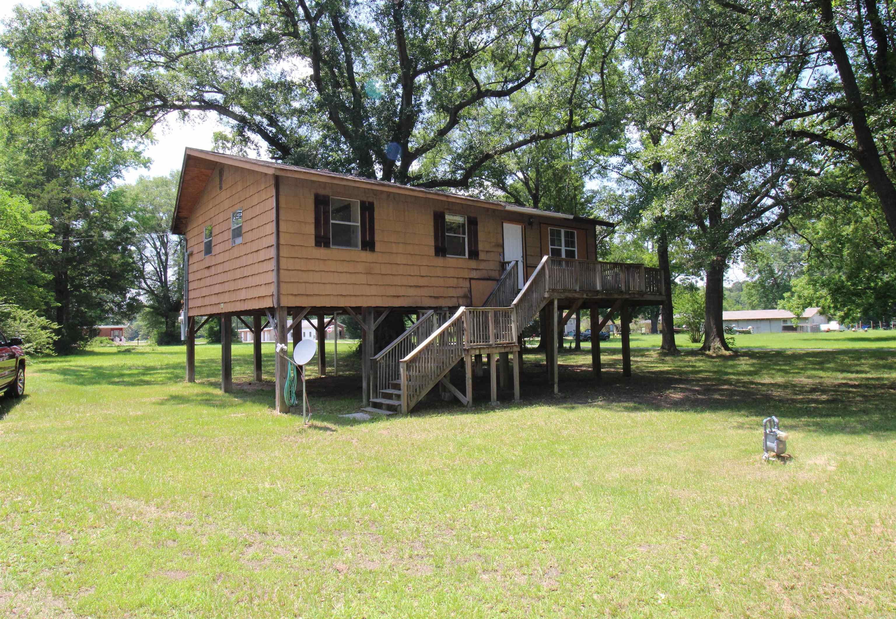 803 Reeder Road  Leola, AR