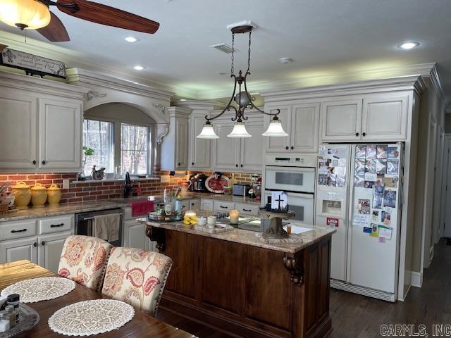 3165  Majestic  Conway, AR