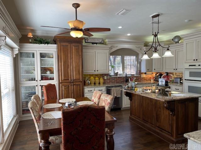 3165  Majestic  Conway, AR