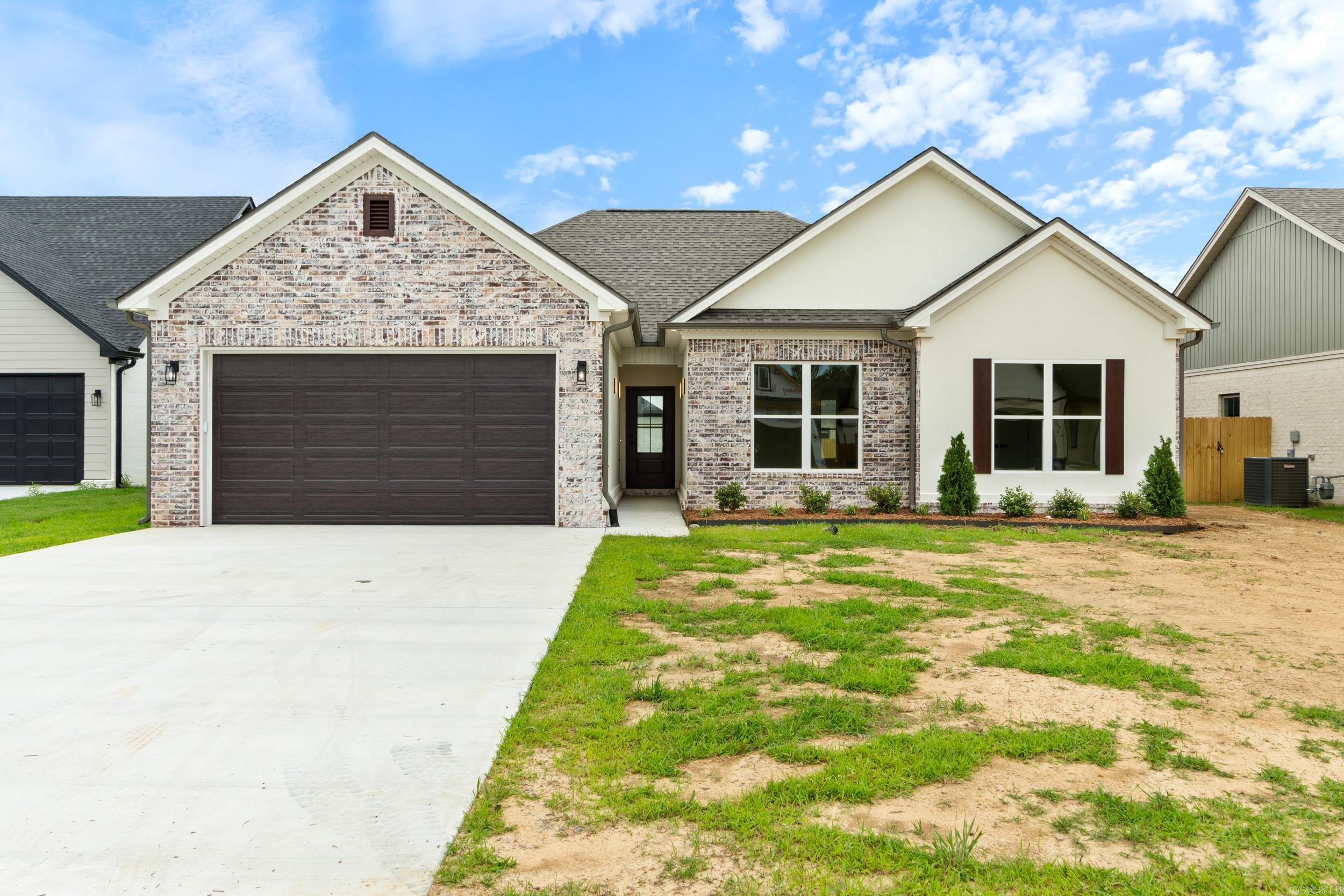 8  Songbird  Greenbrier, AR