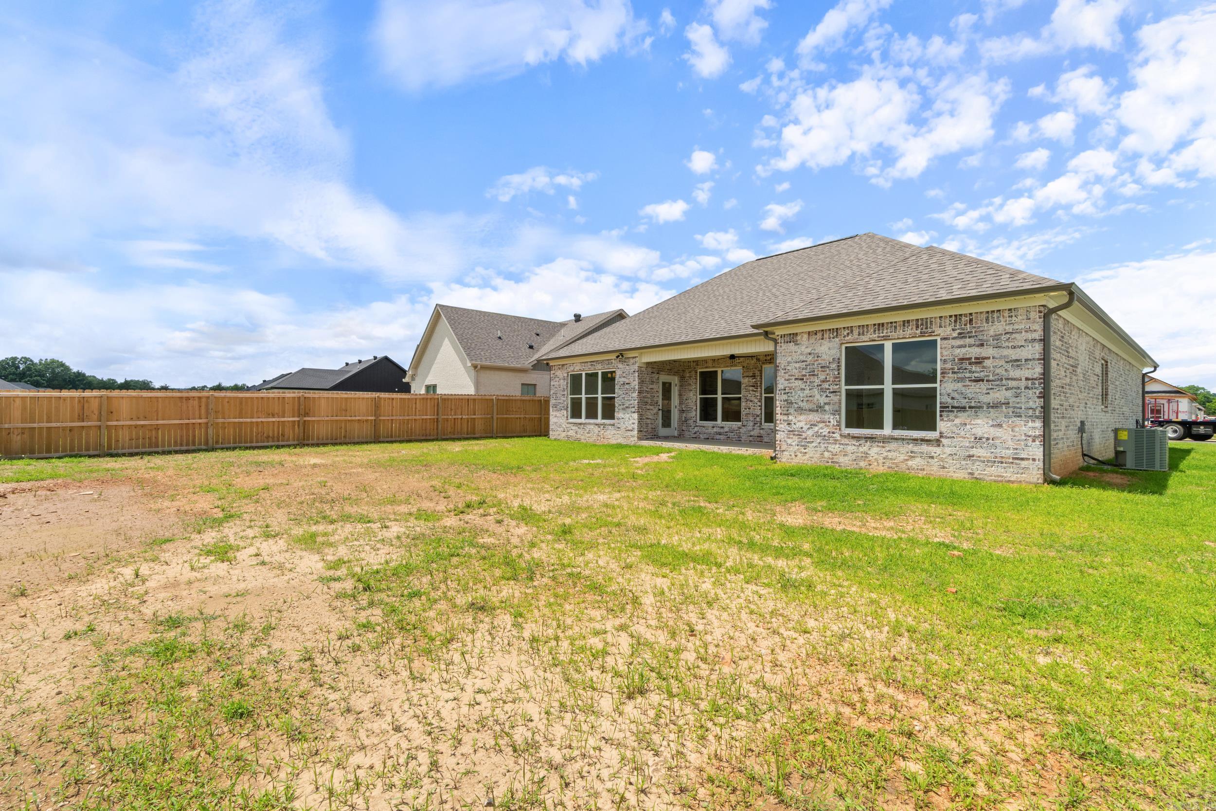 8  Songbird  Greenbrier, AR