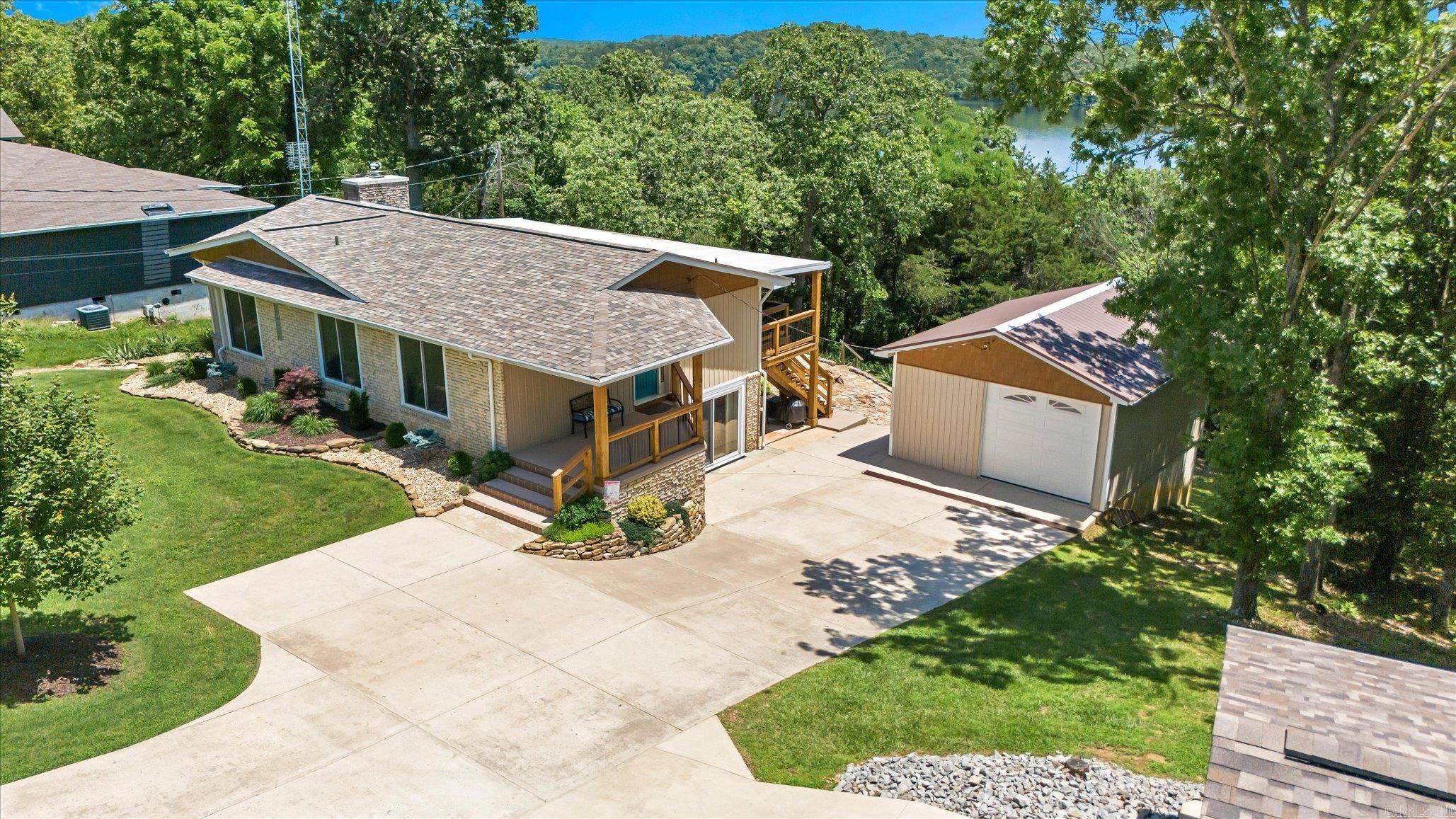 99 Shoreline Drive  Mountain Home, AR