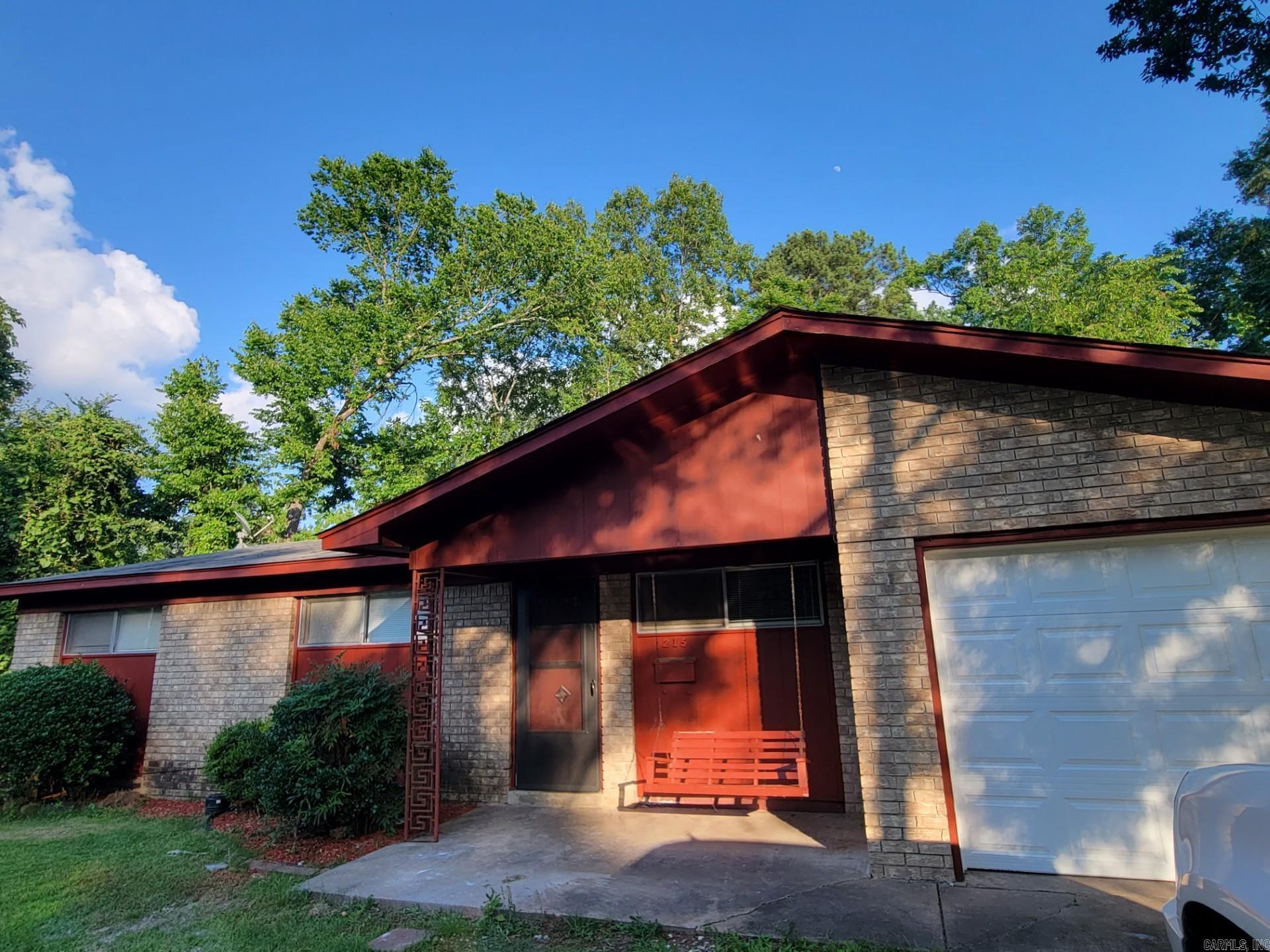 215 Dryad Lane