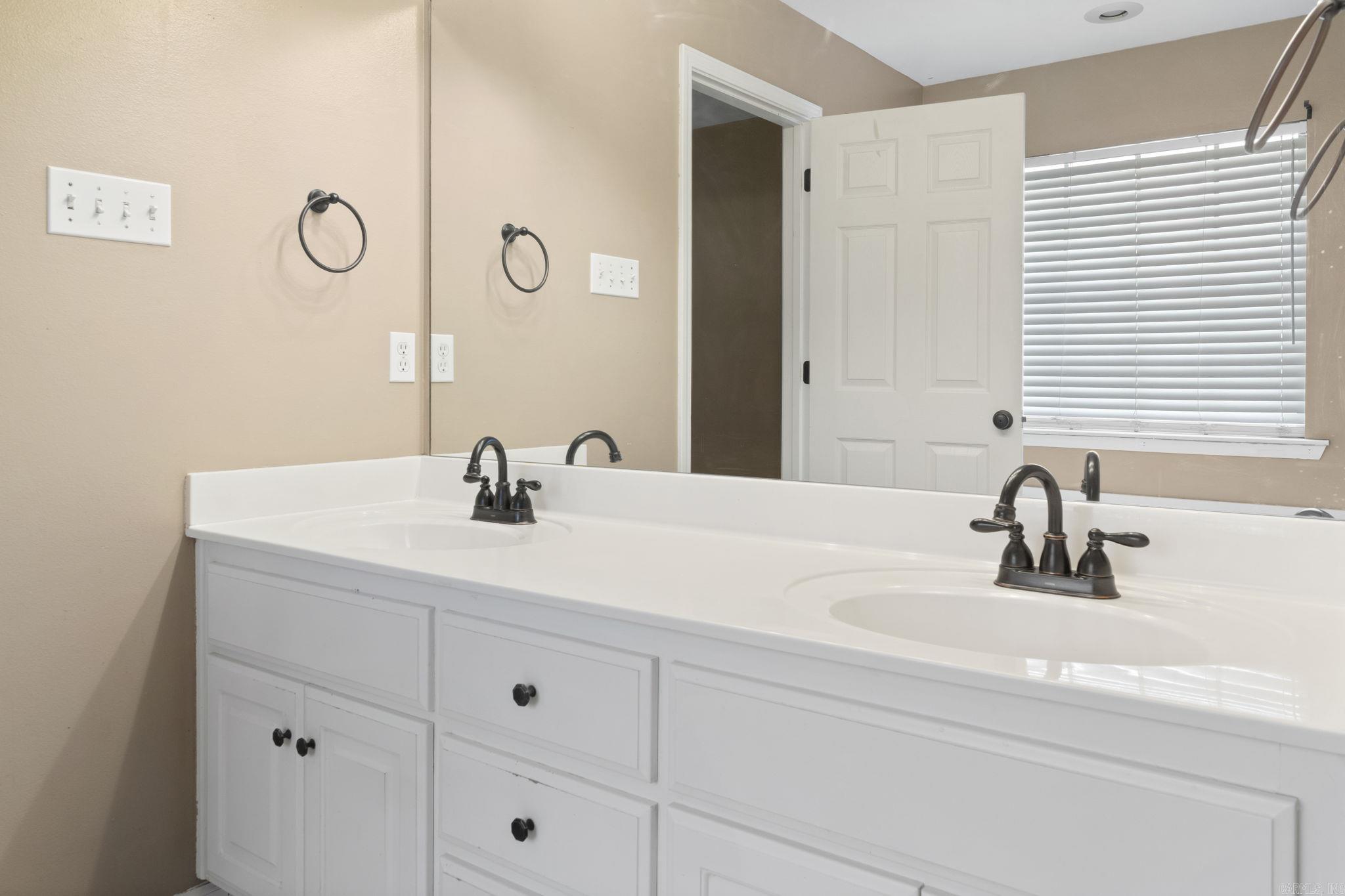 58 Emerald  Maumelle, AR