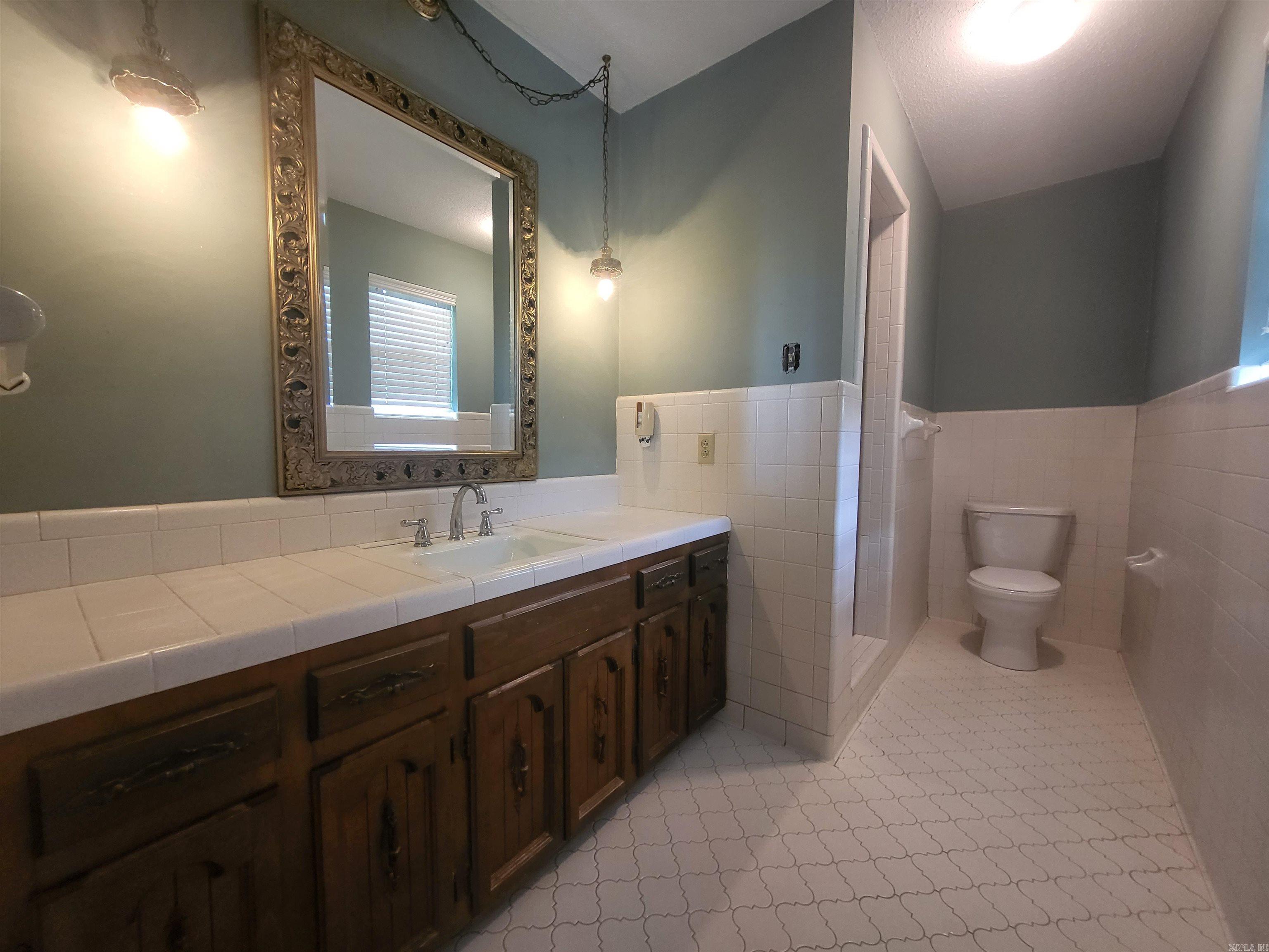 1008 W A  North Little Rock, AR