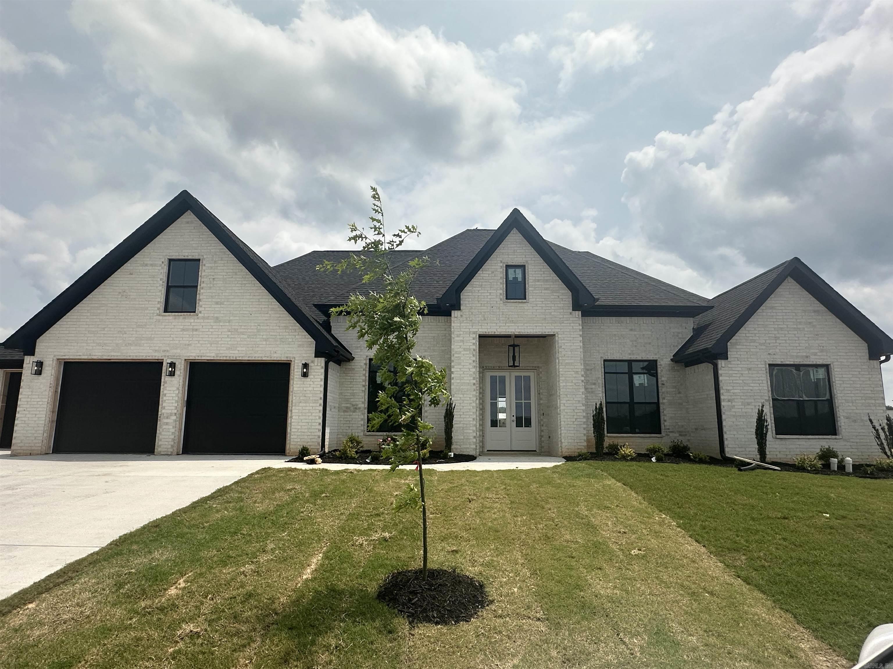 6126 Majestic Waters  Alexander, AR