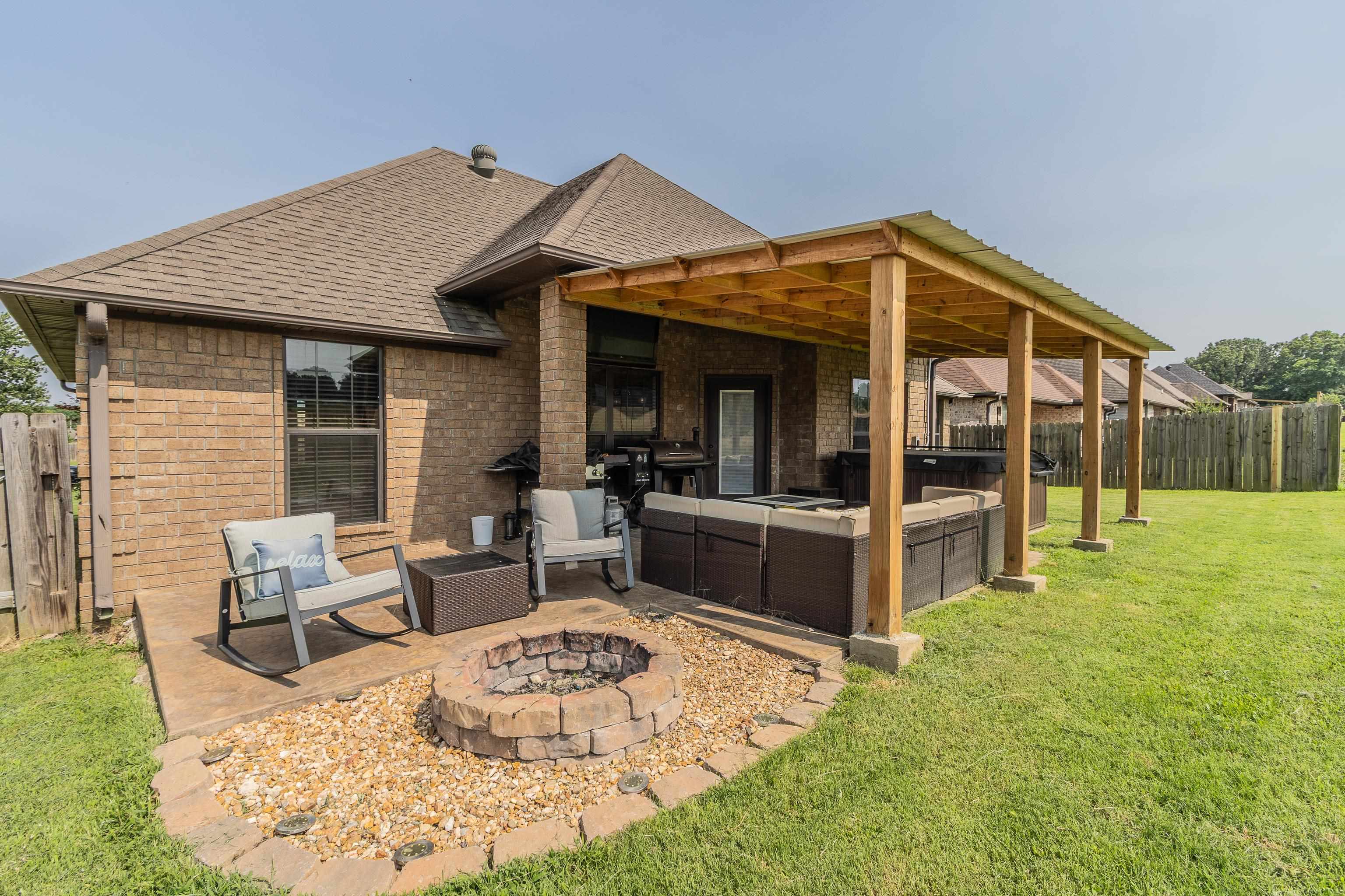 1906 WALNUT VALLEY  Paragould, AR