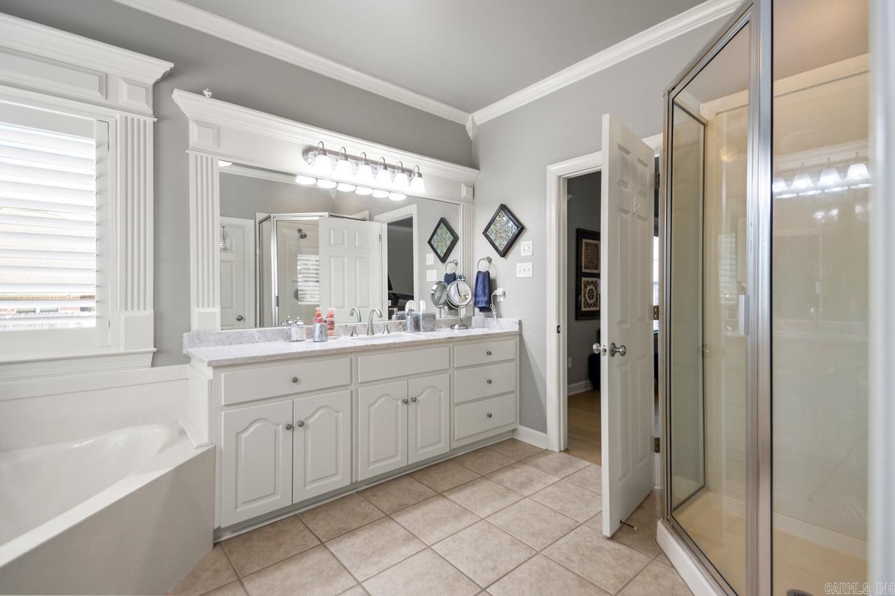 106 Hidden Falls Lane  Maumelle, AR
