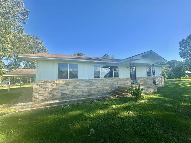 1794  Highway 62/412  Highland, AR
