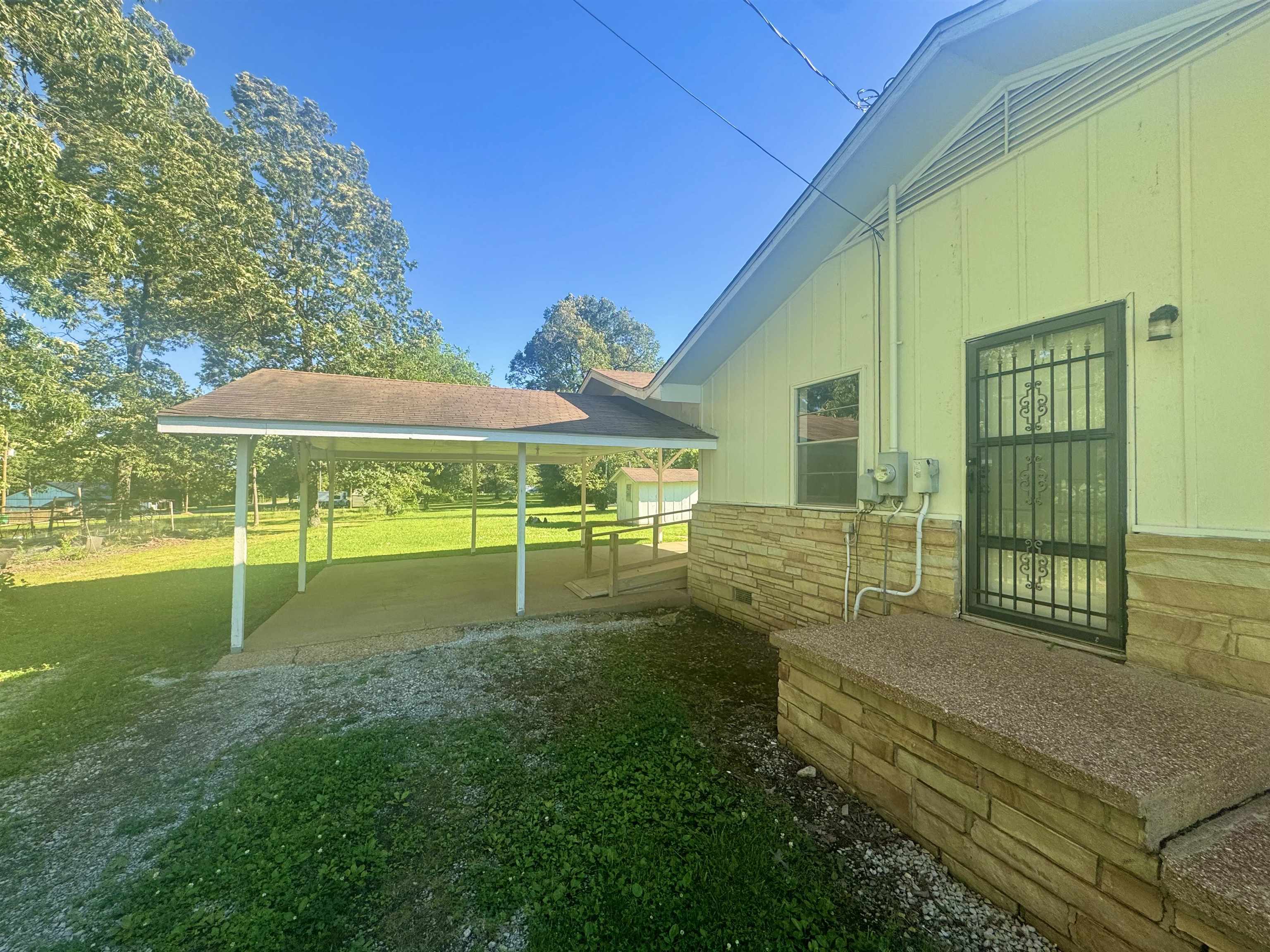 1794 Highway 62/412  Highland, AR