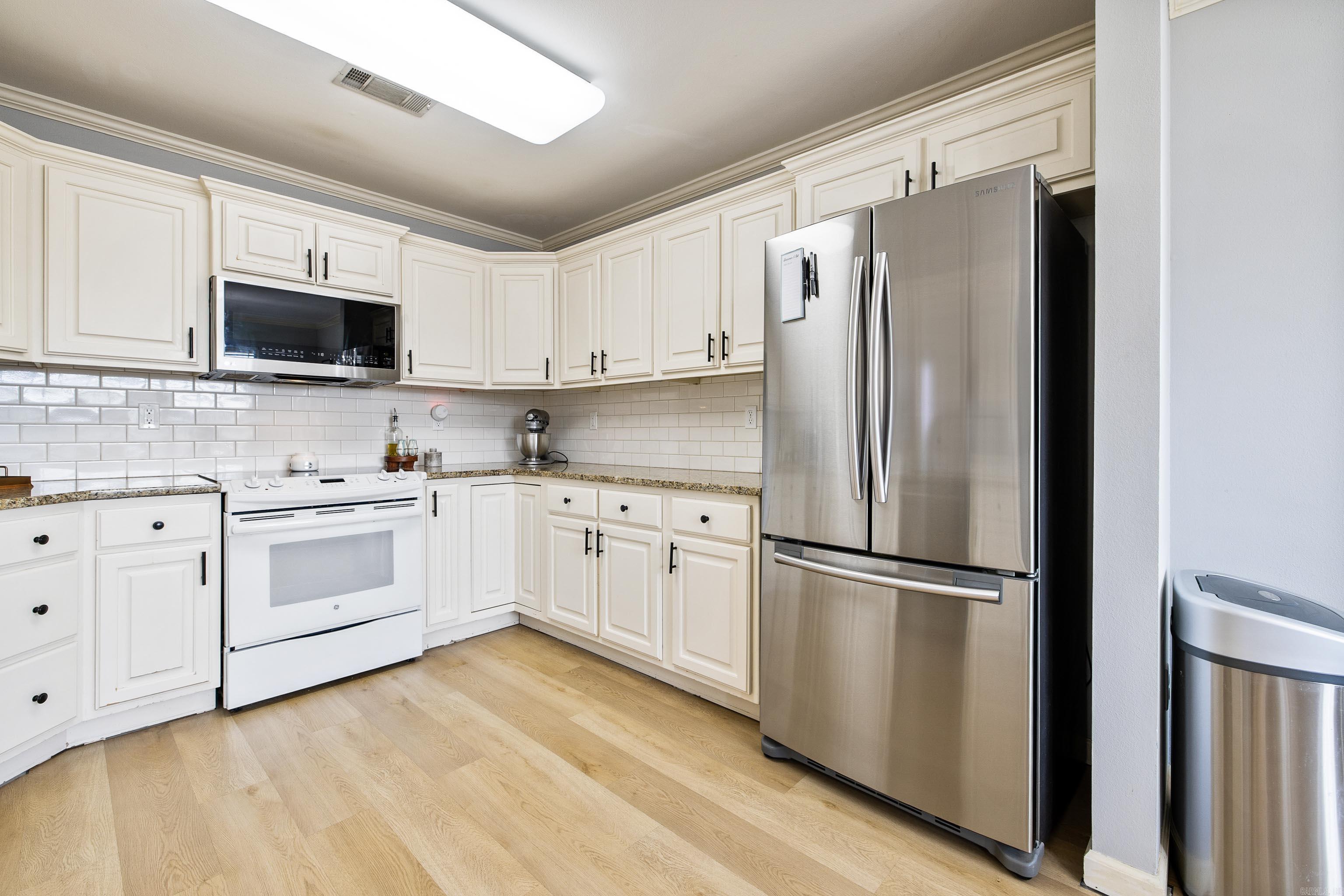 48 Wedgeside Dr  Little Rock, AR