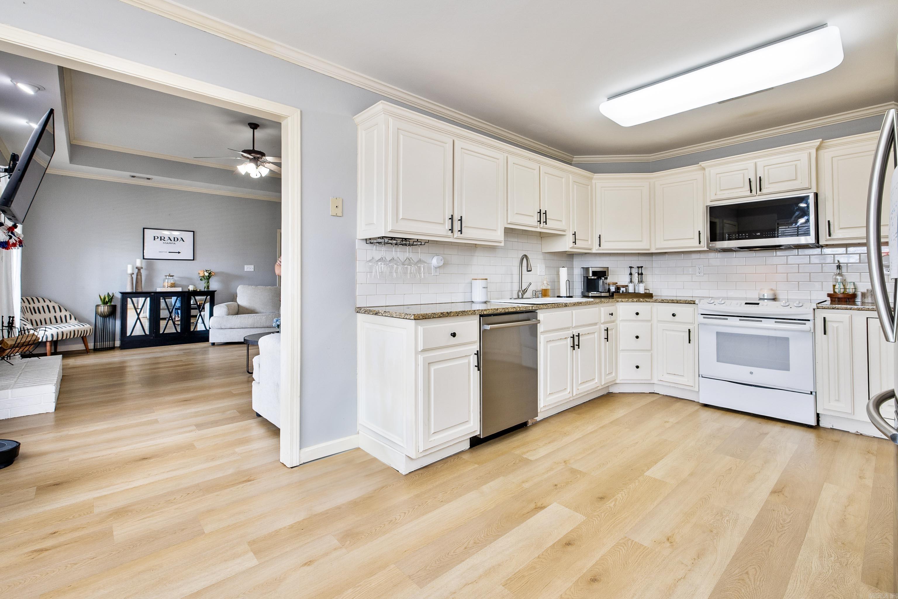 48 Wedgeside Dr  Little Rock, AR