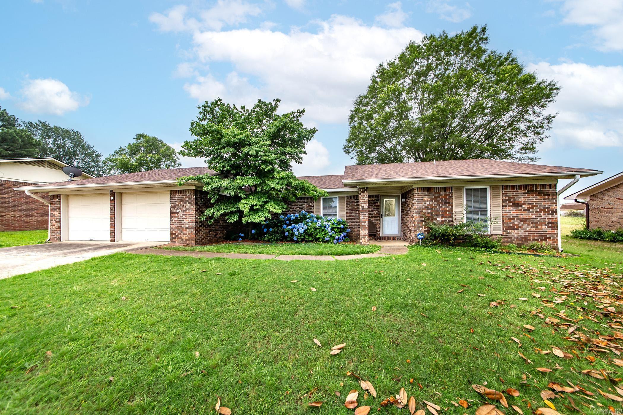 221 San Juan  Hot Springs, AR
