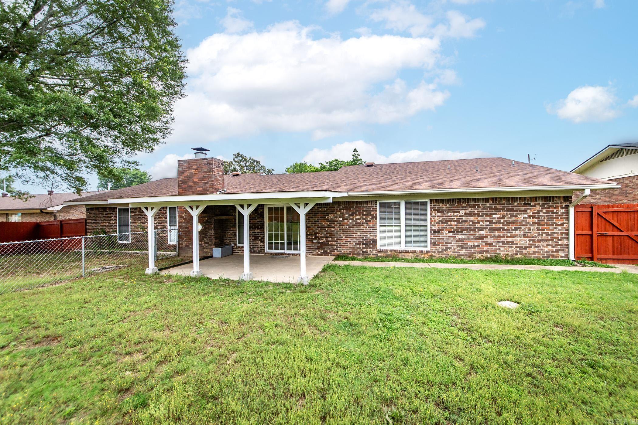 221 San Juan  Hot Springs, AR