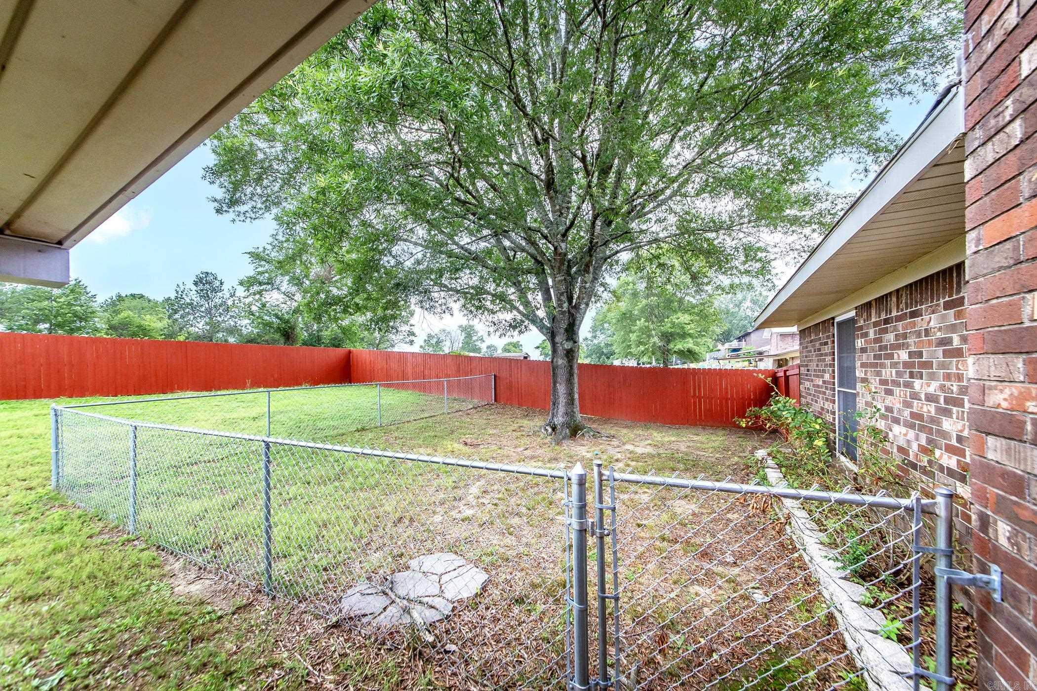 221 San Juan  Hot Springs, AR