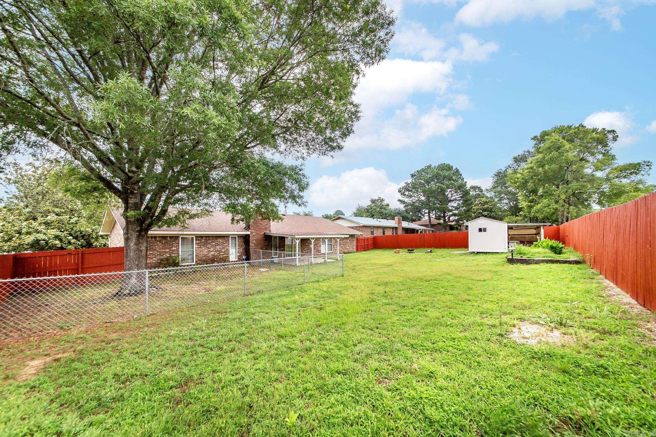 221 San Juan  Hot Springs, AR