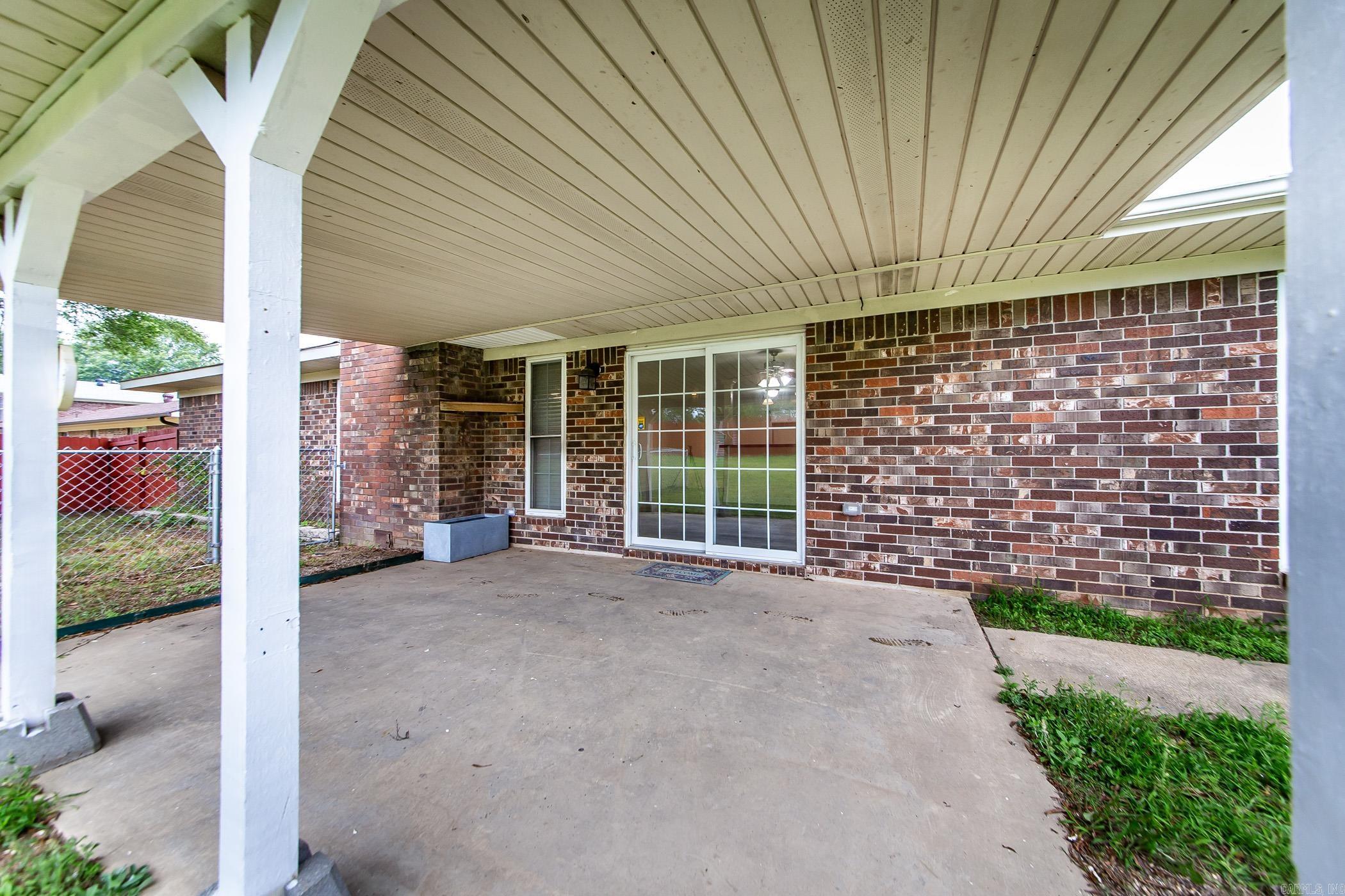 221 San Juan  Hot Springs, AR