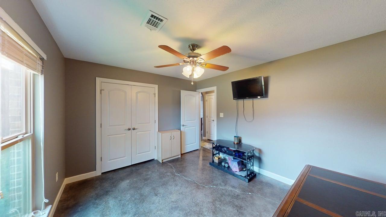 3 Corbin  Greenbrier, AR