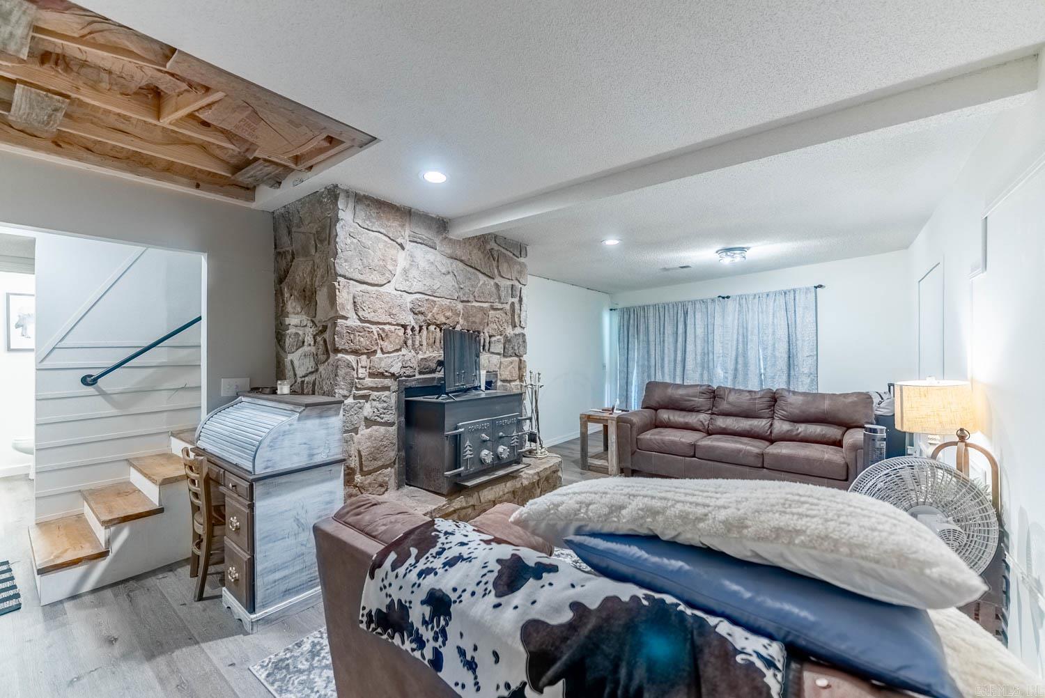 429 Pine Cone Lane  Mammoth Spring, AR