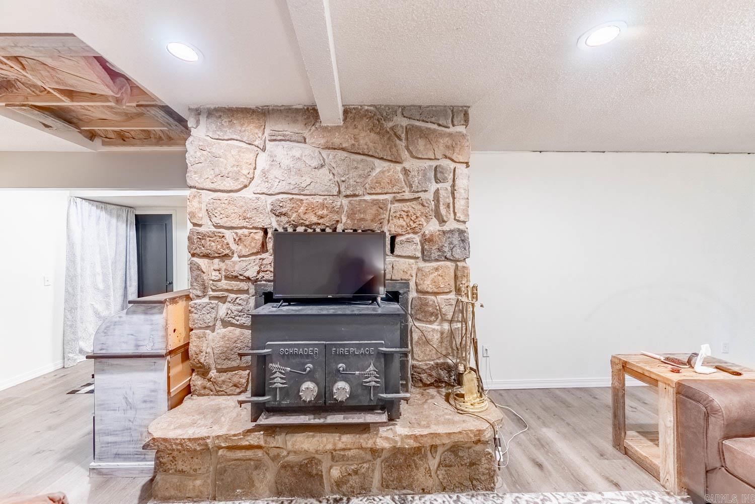 429 Pine Cone Lane  Mammoth Spring, AR