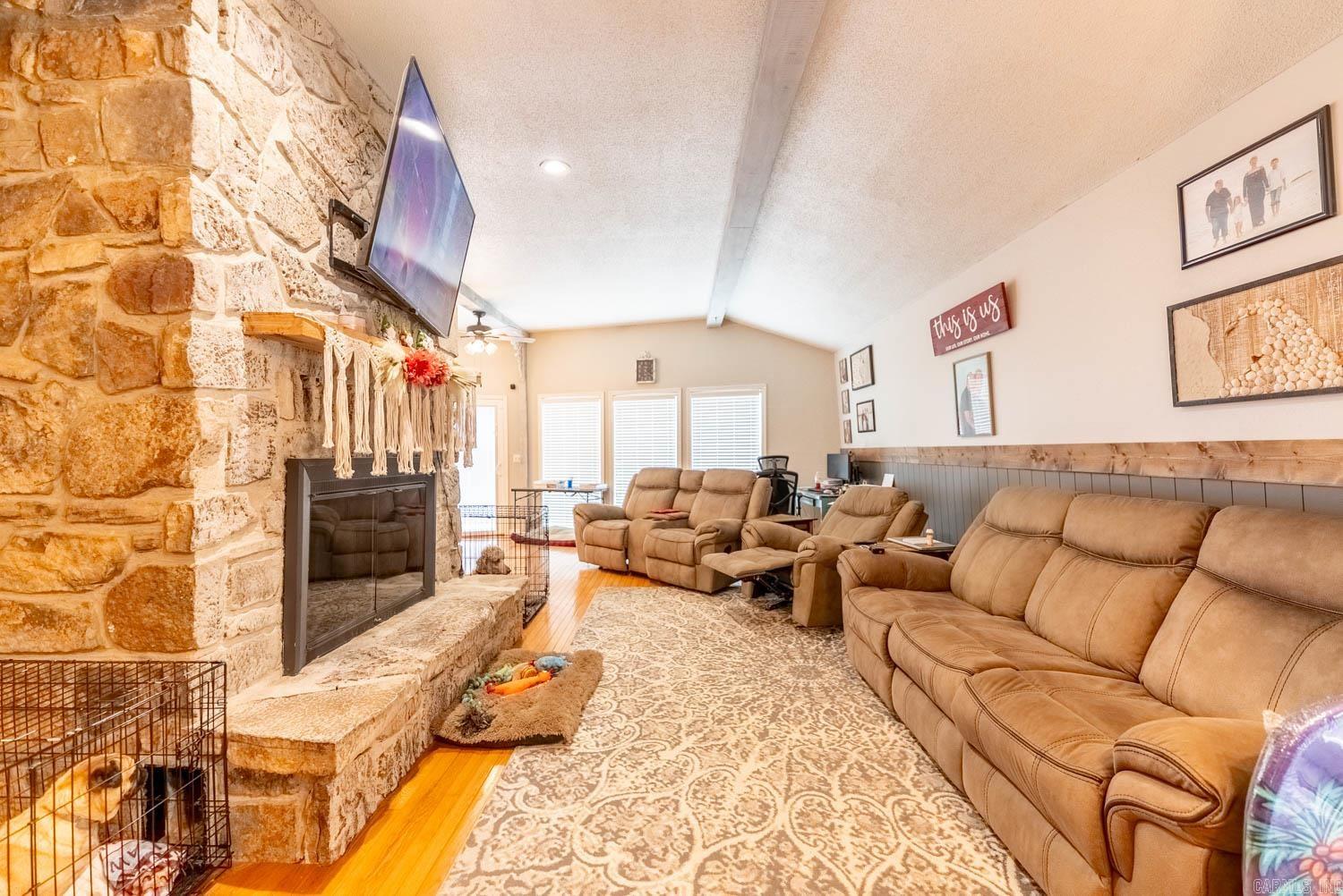 429 Pine Cone Lane  Mammoth Spring, AR