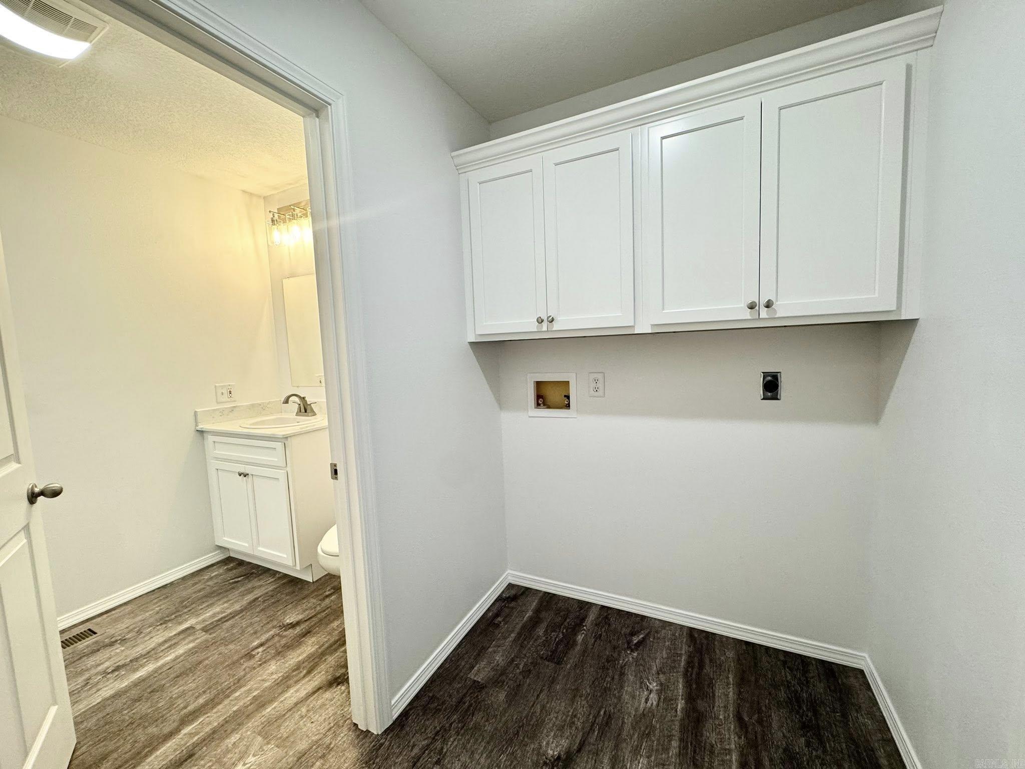 118 Lancaster  Mountain View, AR