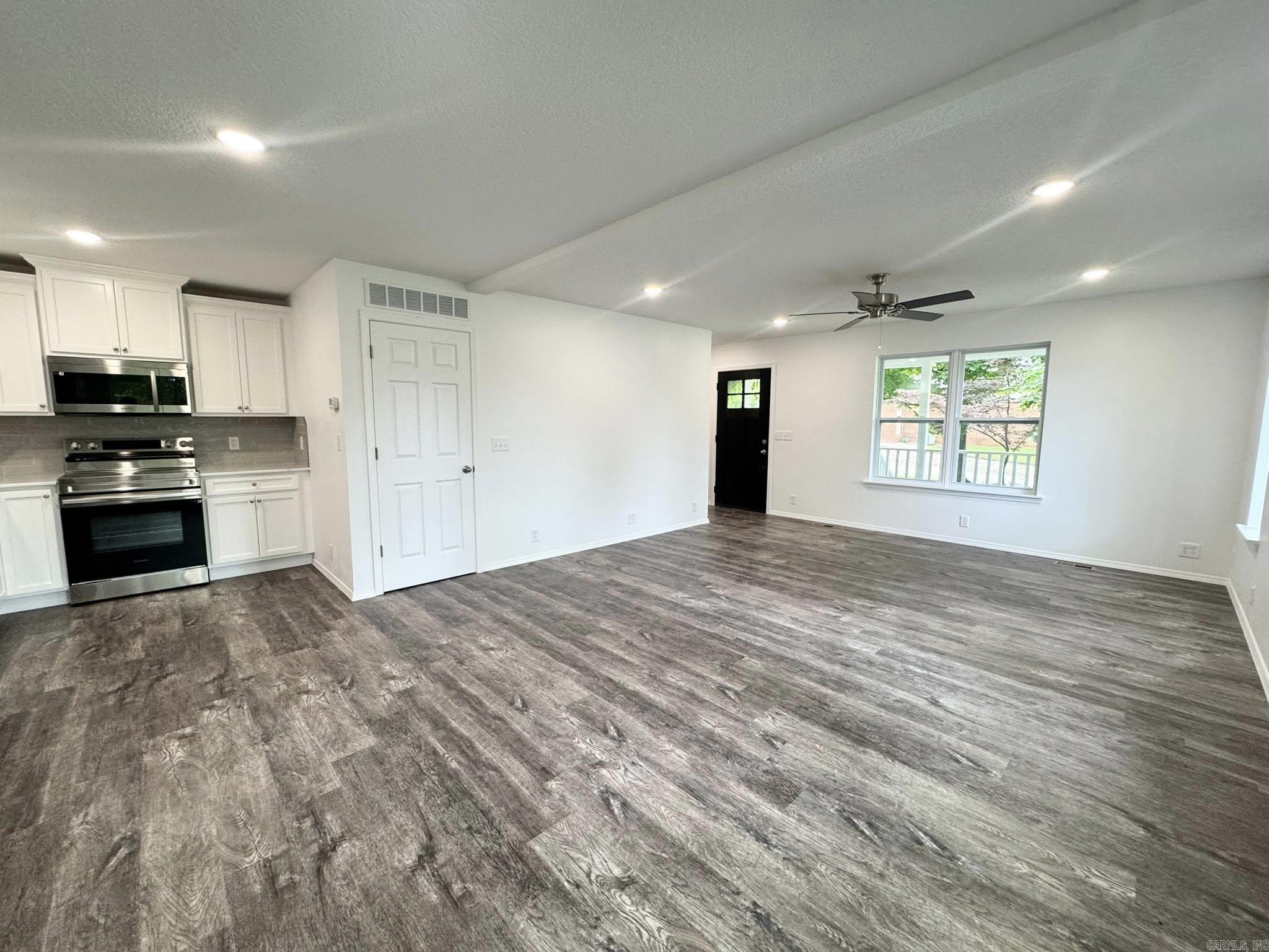 118 Lancaster  Mountain View, AR