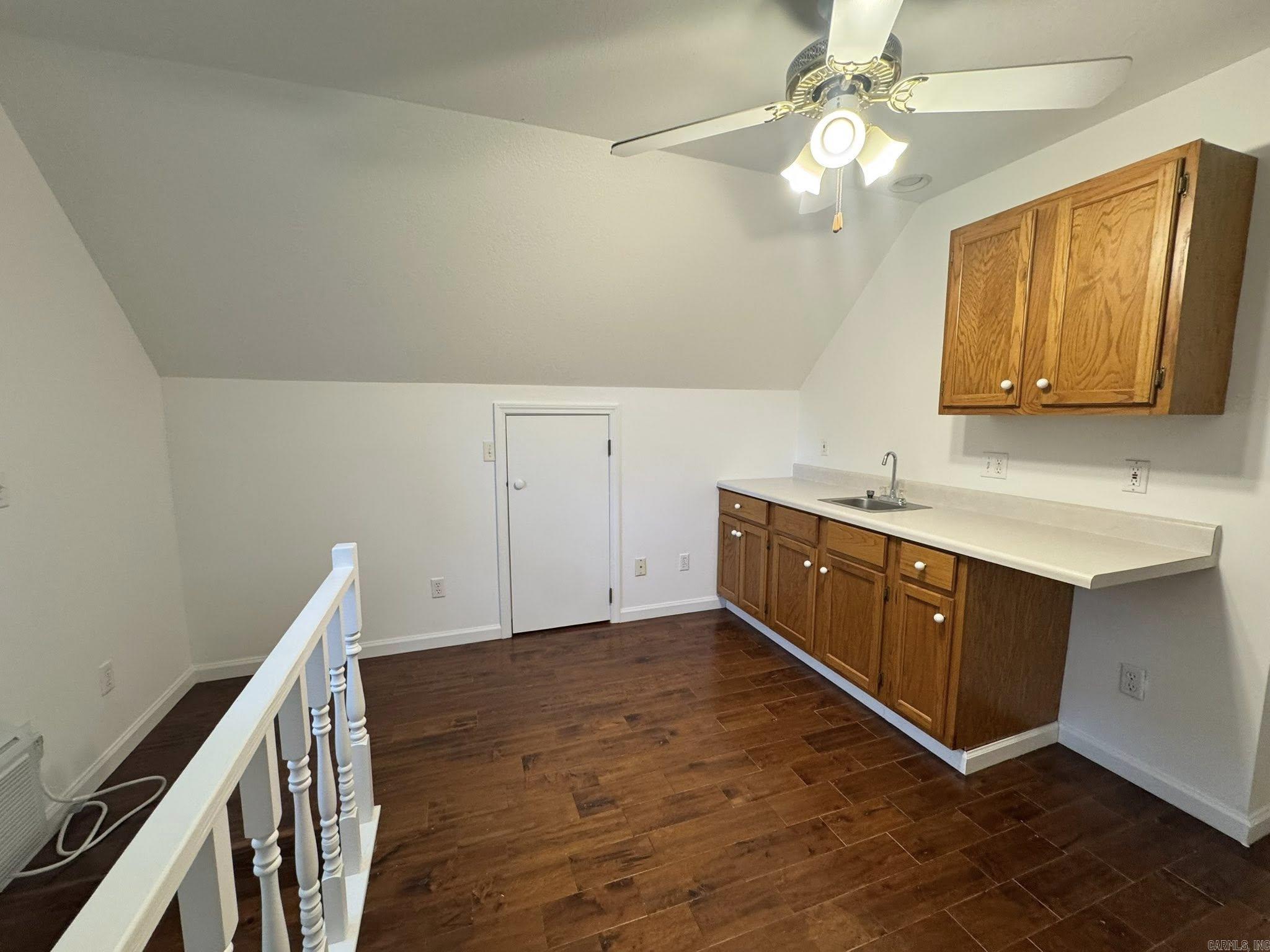 118 Lancaster  Mountain View, AR